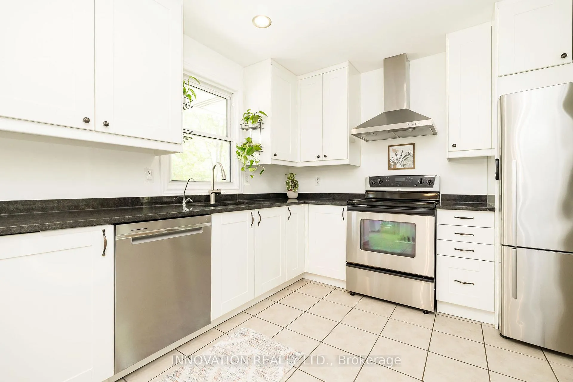 Photo 14 of 17 Cobblestone Court, Ottawa, Munster — HOMEH