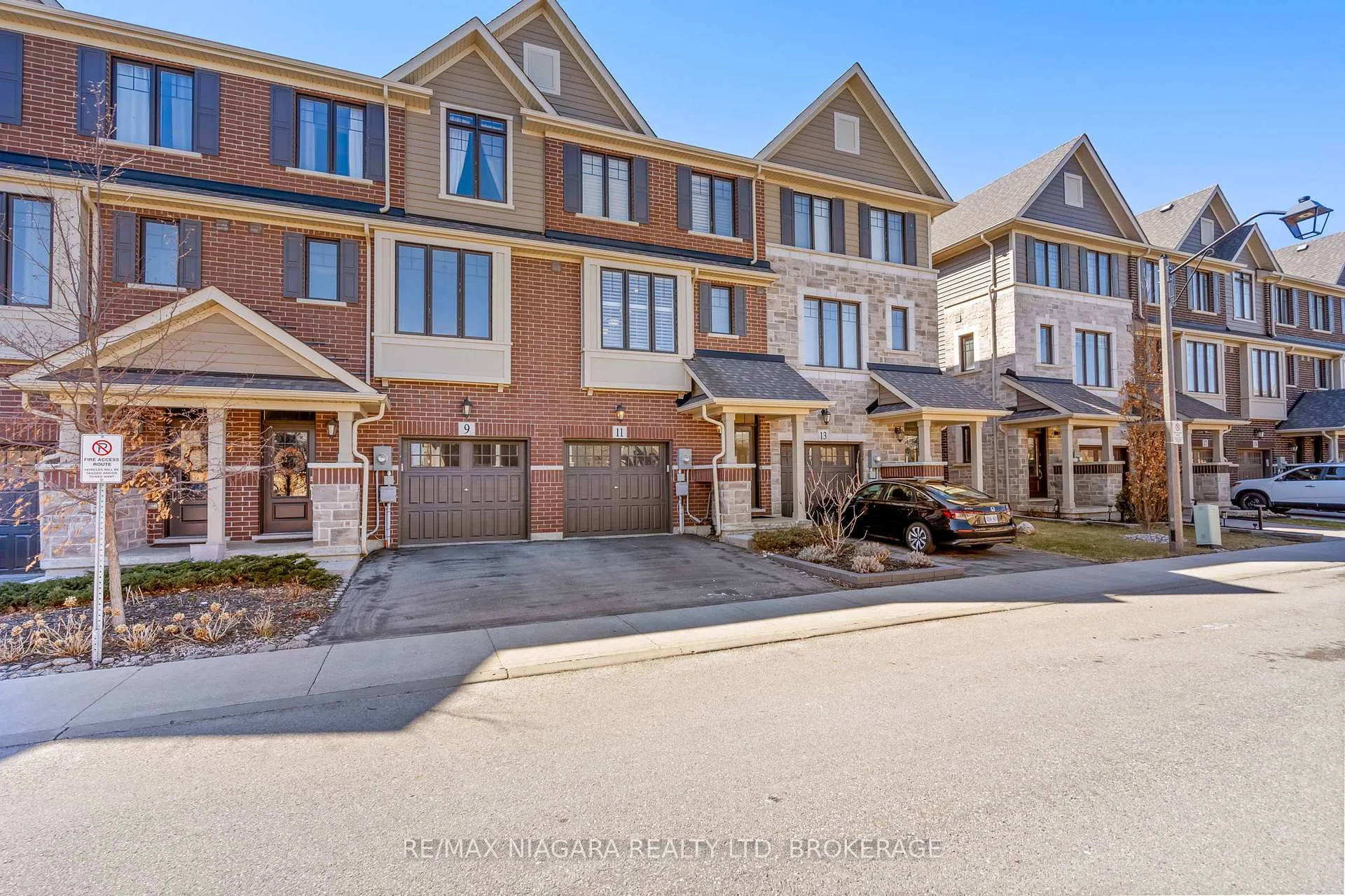Photo 28 of 11 Walters Lane, Grimsby, Grimsby Beach — HOMEH