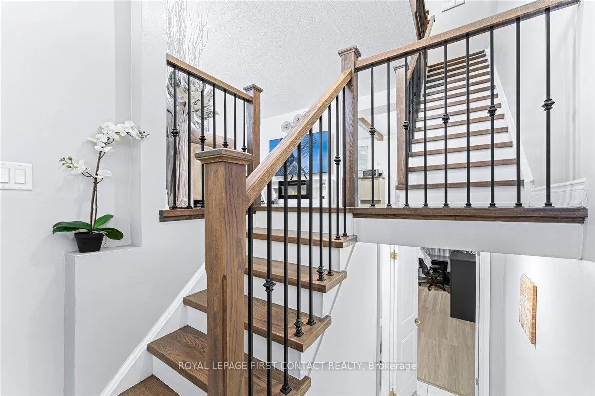 Photo 1 of Unit I7, 63 Ferris Lane, Barrie, Cundles East — HOMEH