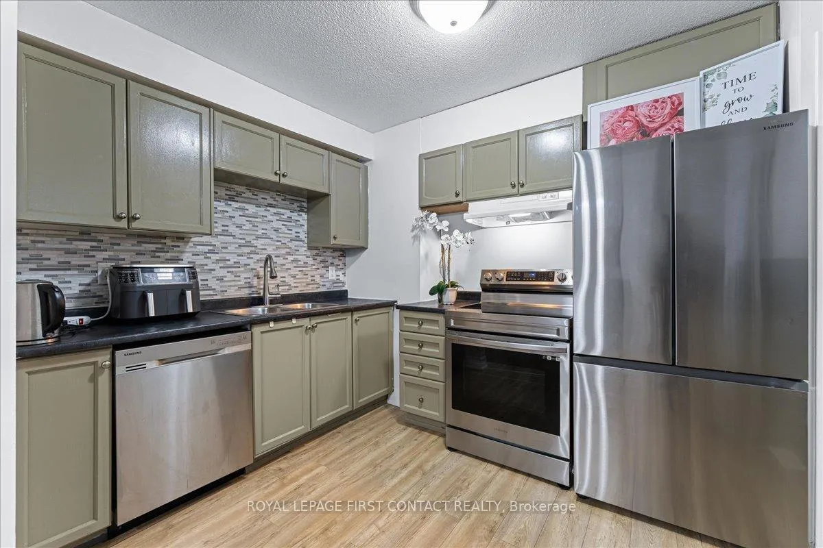 Photo 6 of Unit I7, 63 Ferris Lane, Barrie, Cundles East — HOMEH