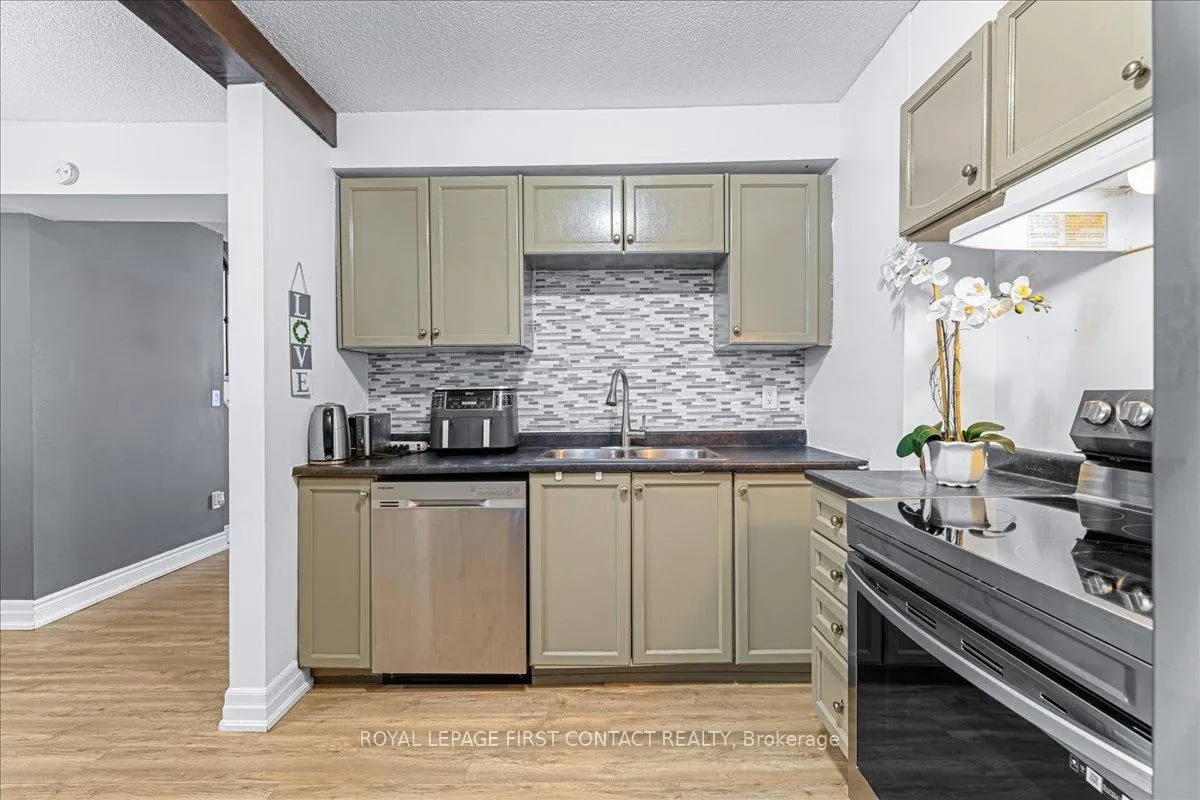 Photo 7 of Unit I7, 63 Ferris Lane, Barrie, Cundles East — HOMEH