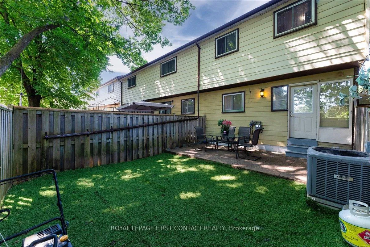 Photo 25 of Unit I7, 63 Ferris Lane, Barrie, Cundles East — HOMEH