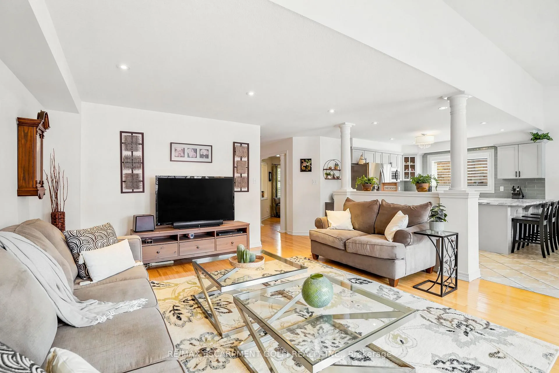 Photo 10 of 24 Benziger Lane, Hamilton, Fruitland — HOMEH