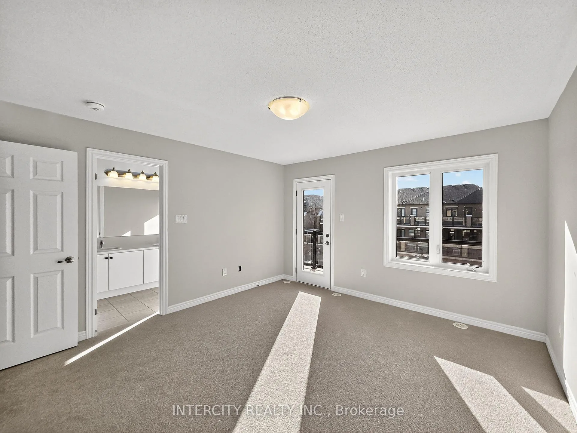 Photo 27 of 100 Grassbank Road, Brampton, Sandringham-Wellington North — HOMEH
