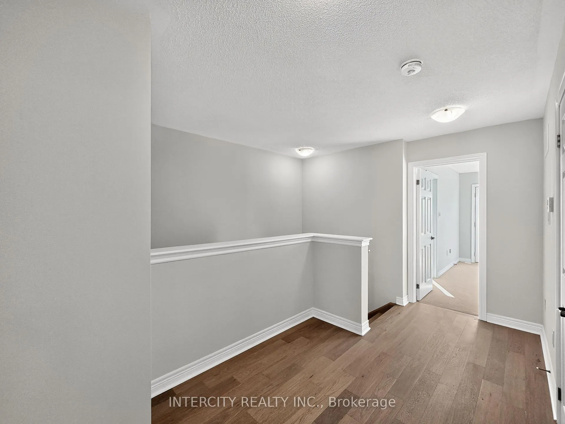Photo 37 of 100 Grassbank Road, Brampton, Sandringham-Wellington North — HOMEH