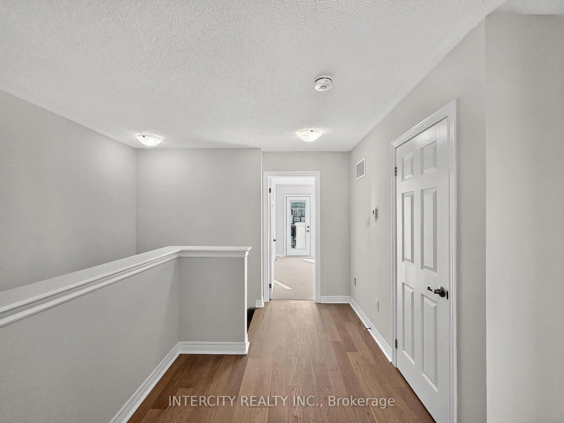 Photo 40 of 100 Grassbank Road, Brampton, Sandringham-Wellington North — HOMEH