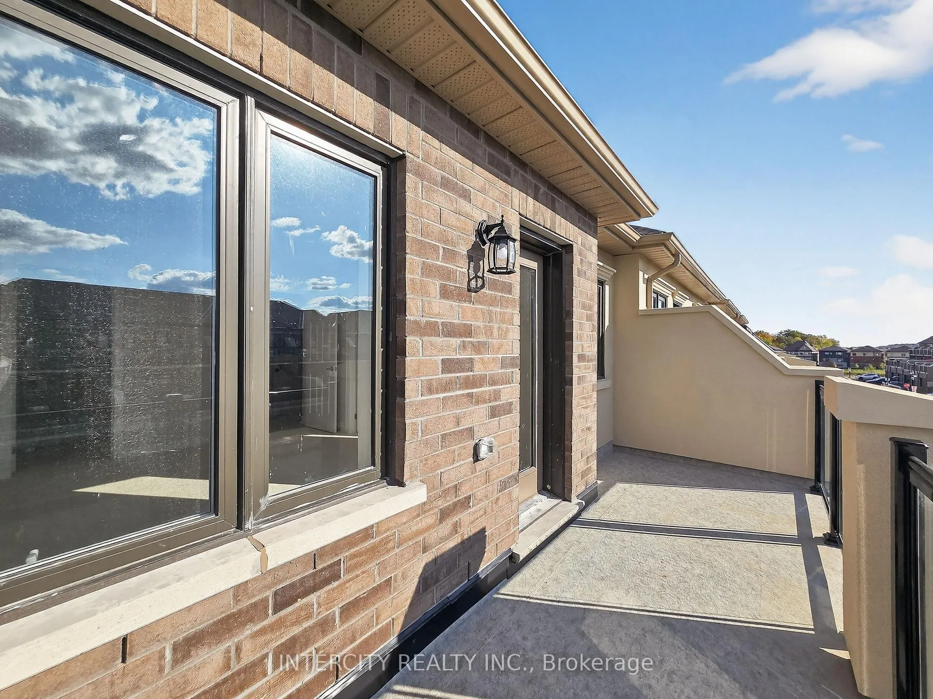 Photo 43 of 100 Grassbank Road, Brampton, Sandringham-Wellington North — HOMEH