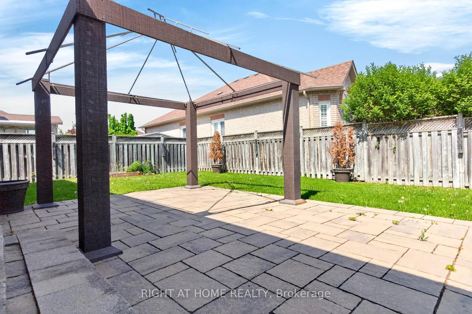 Photo 29 of 246 Caproni Drive, Vaughan, Maple — HOMEH