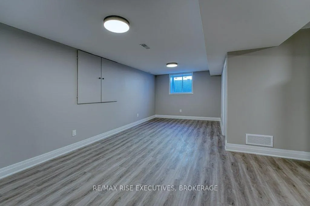 Photo 12 of Unit 2, 795 Aylmer Crescent, Kingston, South of Taylor-Kidd Blvd — HOMEH