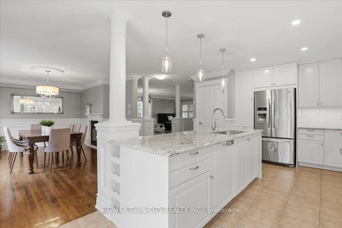Photo 15 of 151 Decaro Crescent, Cambridge, Hespeler Village — HOMEH
