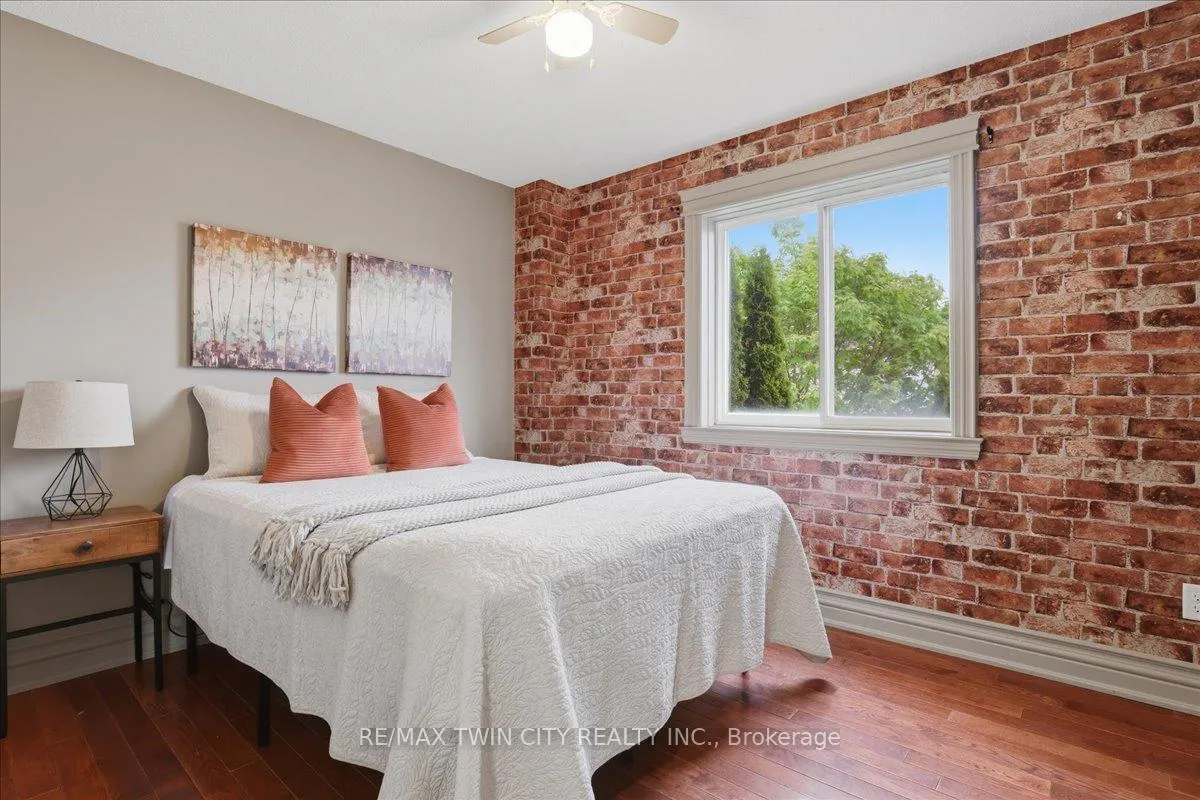 Photo 25 of 151 Decaro Crescent, Cambridge, Hespeler Village — HOMEH