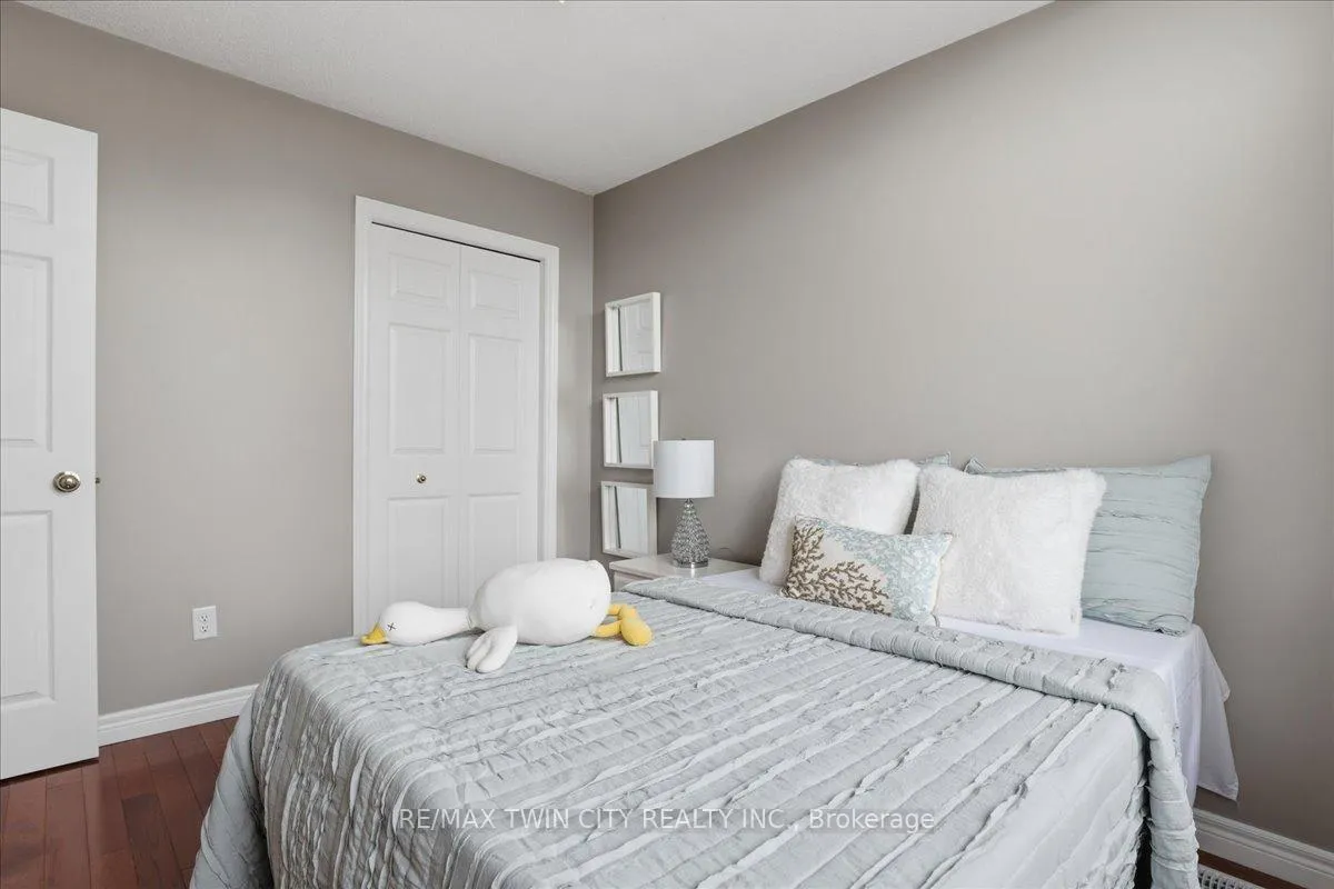Photo 27 of 151 Decaro Crescent, Cambridge, Hespeler Village — HOMEH