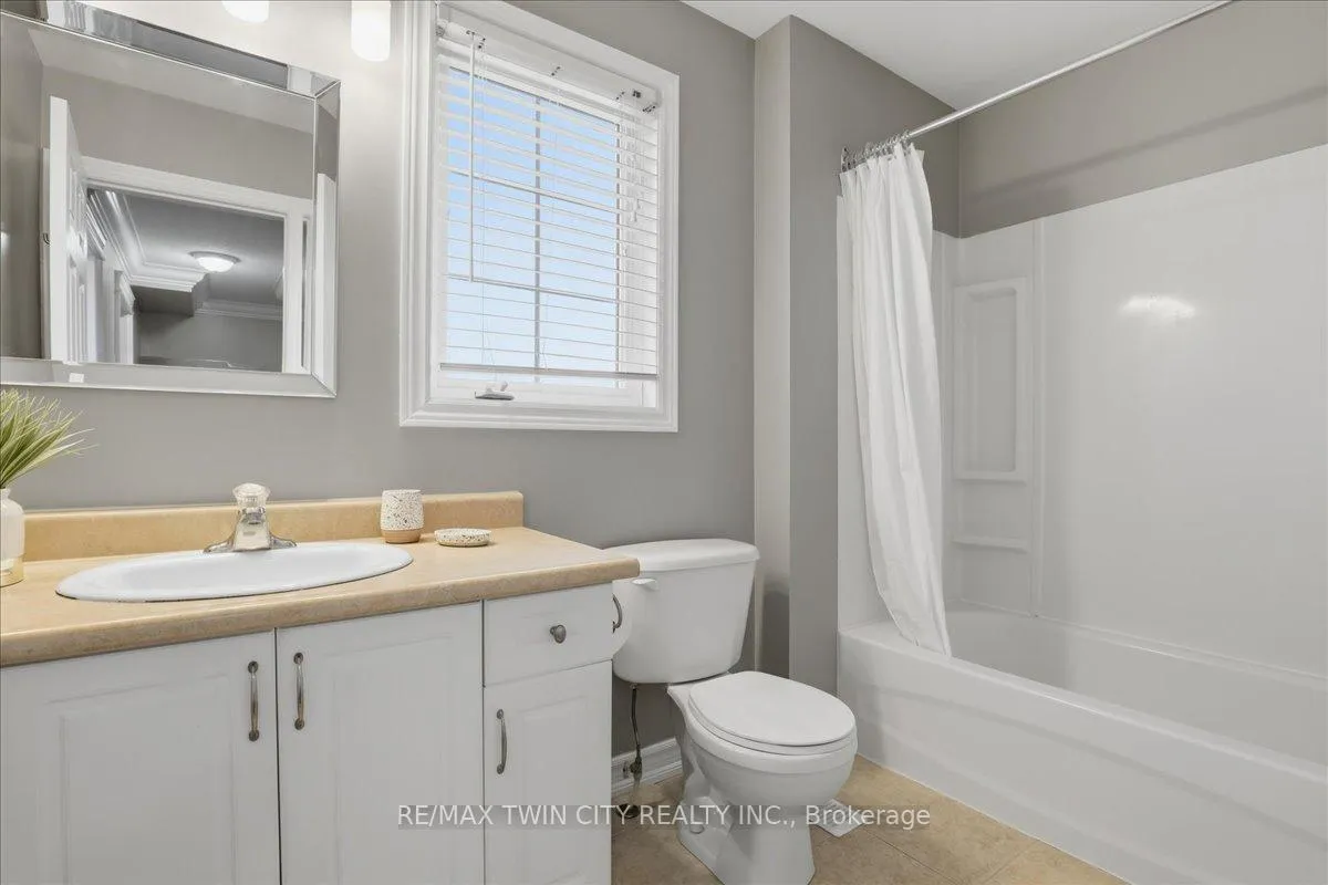 Photo 28 of 151 Decaro Crescent, Cambridge, Hespeler Village — HOMEH