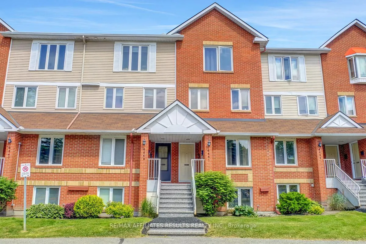 Front of Unit 6549B, 6549 Bilberry Drive