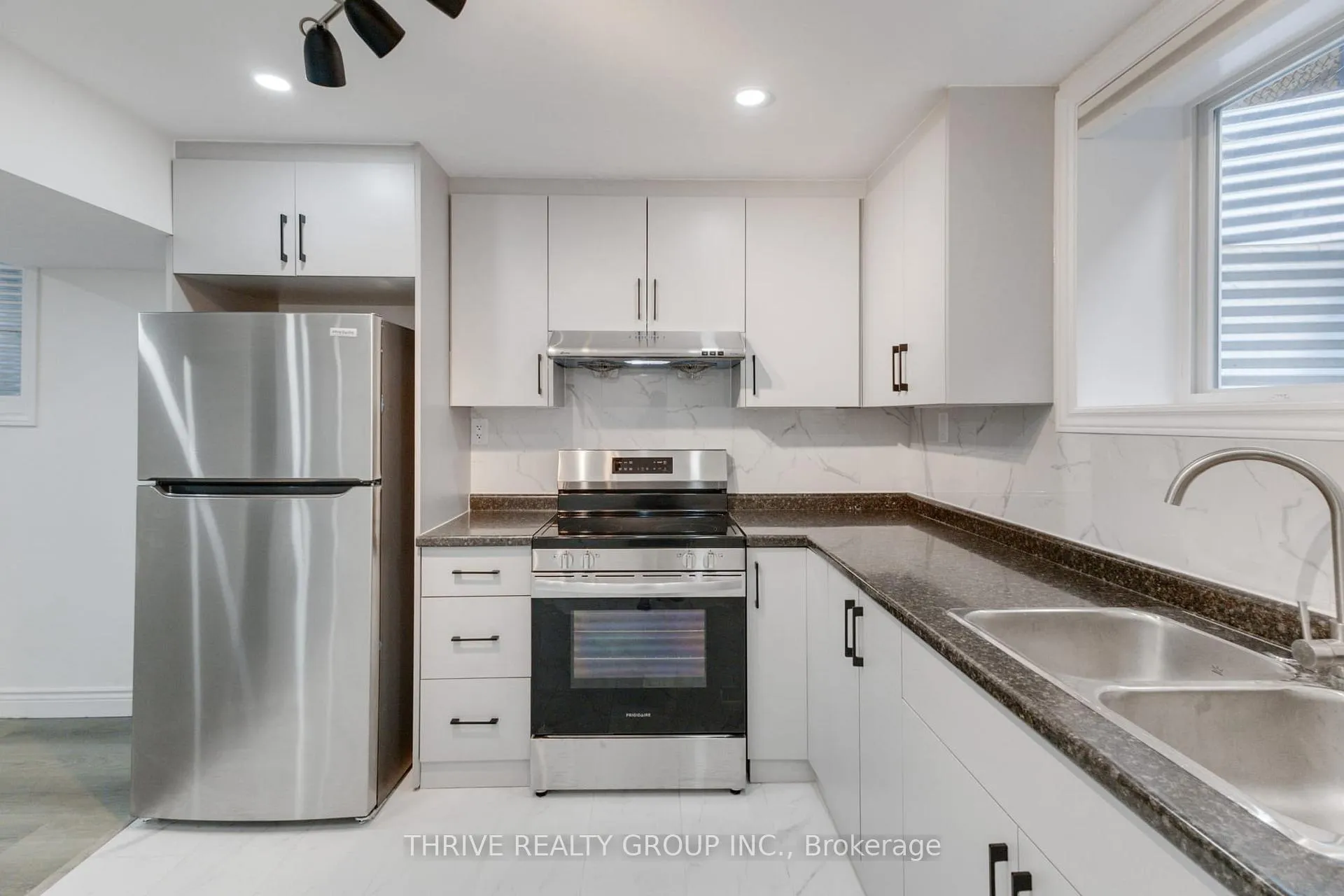 Photo 4 of Unit Lower, 2043 Cedarpark Drive, London, North D — HOMEH