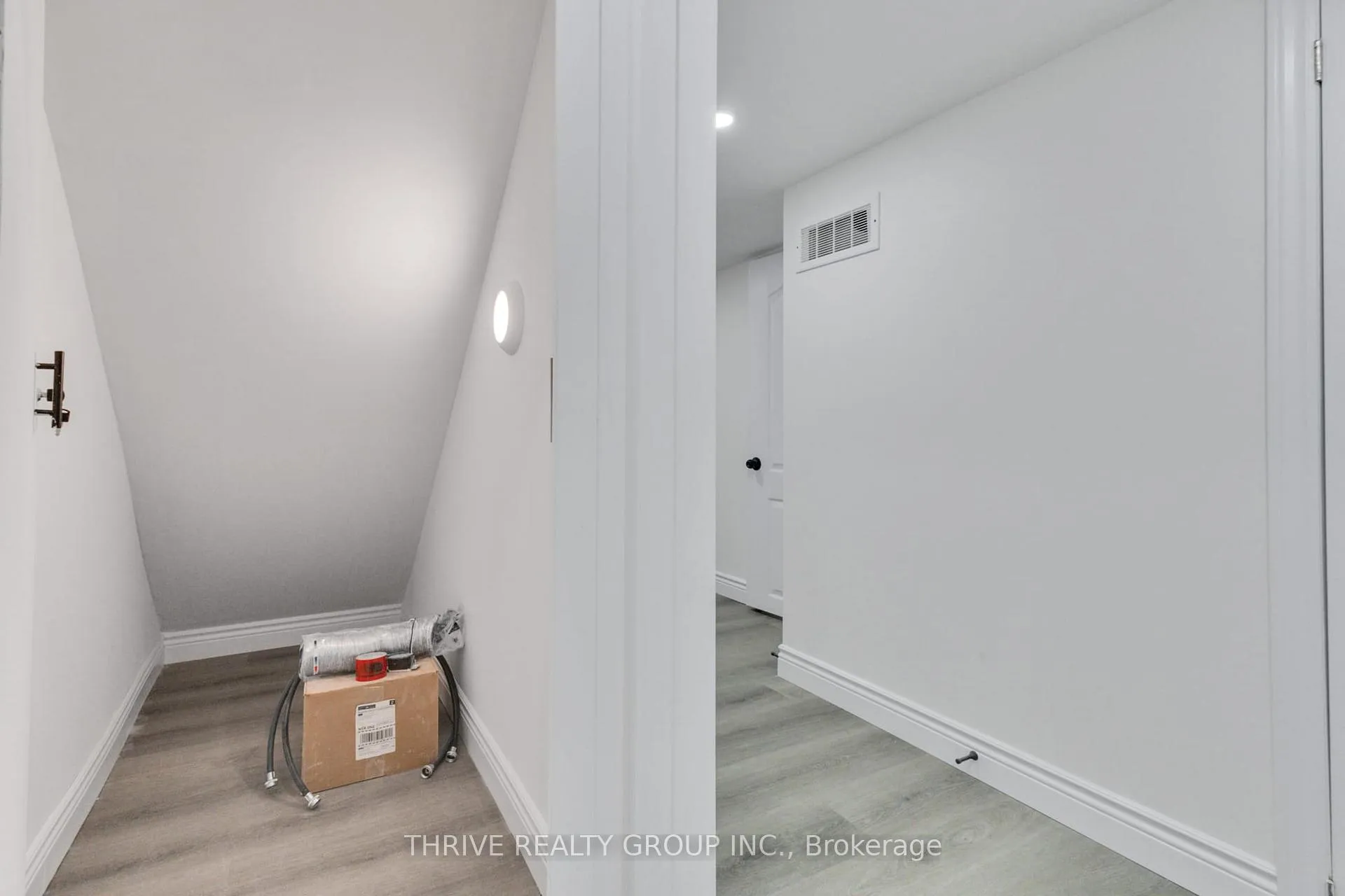 Photo 17 of Unit Lower, 2043 Cedarpark Drive, London, North D — HOMEH