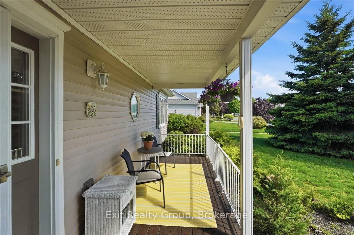 Photo 2 of 26 Lockwood Drive, Brighton — HOMEH