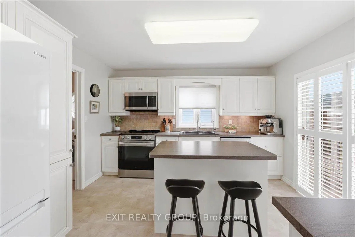 Photo 6 of 26 Lockwood Drive, Brighton — HOMEH