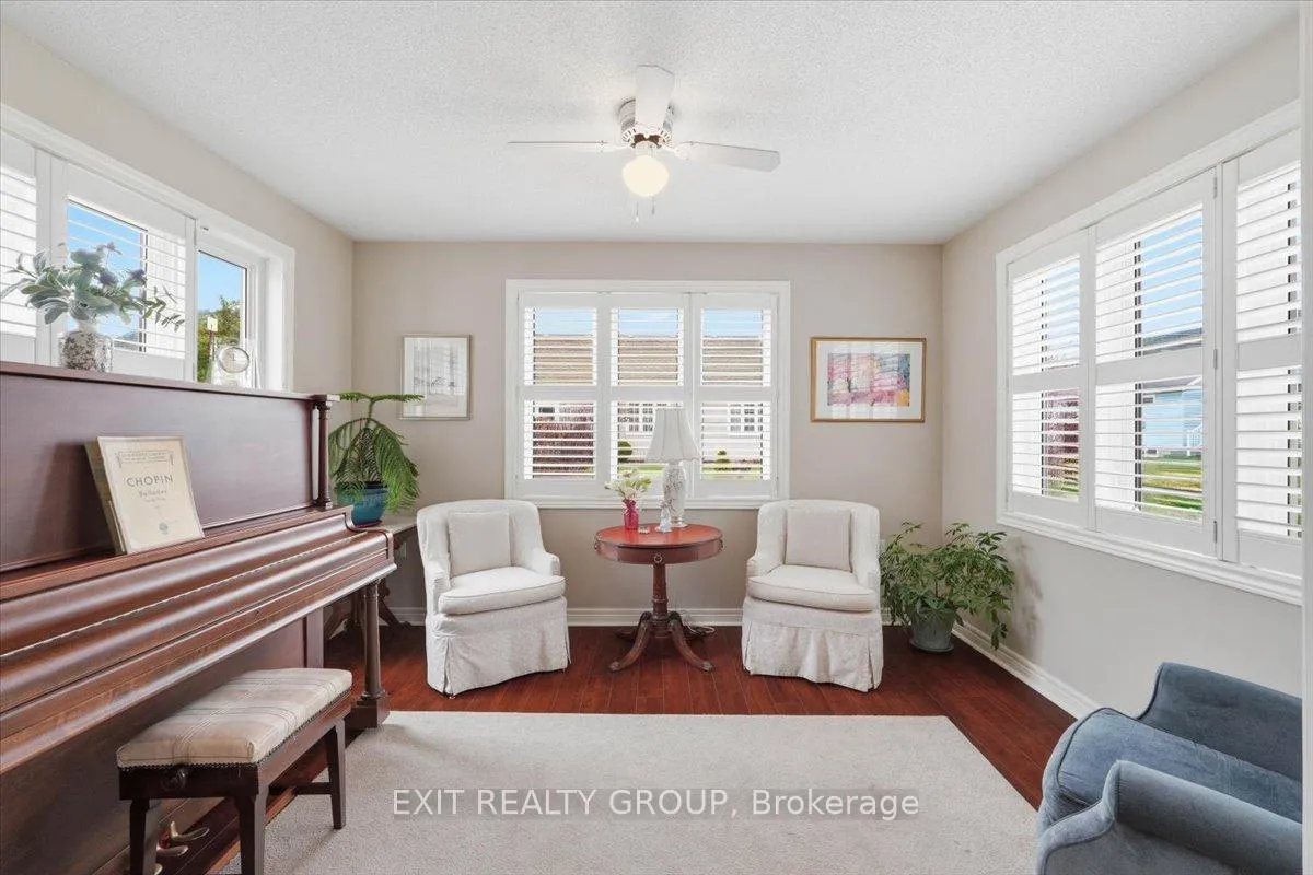 Photo 17 of 26 Lockwood Drive, Brighton — HOMEH