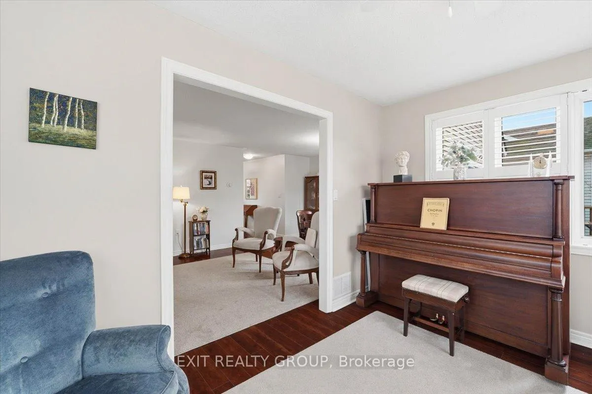 Photo 18 of 26 Lockwood Drive, Brighton — HOMEH