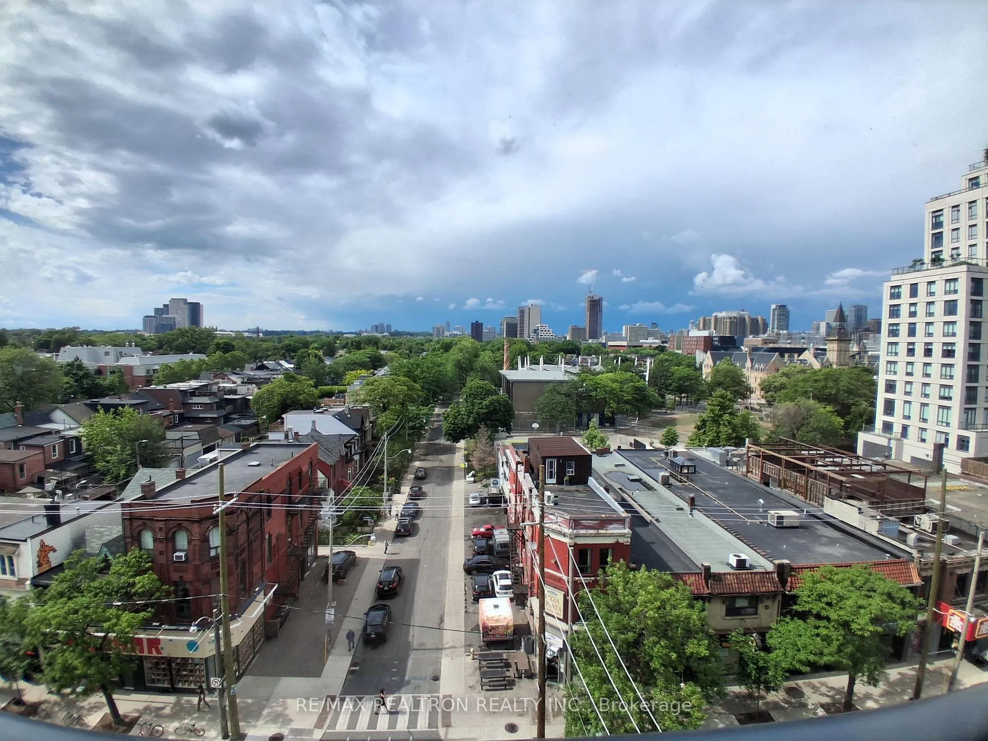 Photo 12 of Unit 821, 297 College Street, Toronto, Kensington-Chinatown — HOMEH