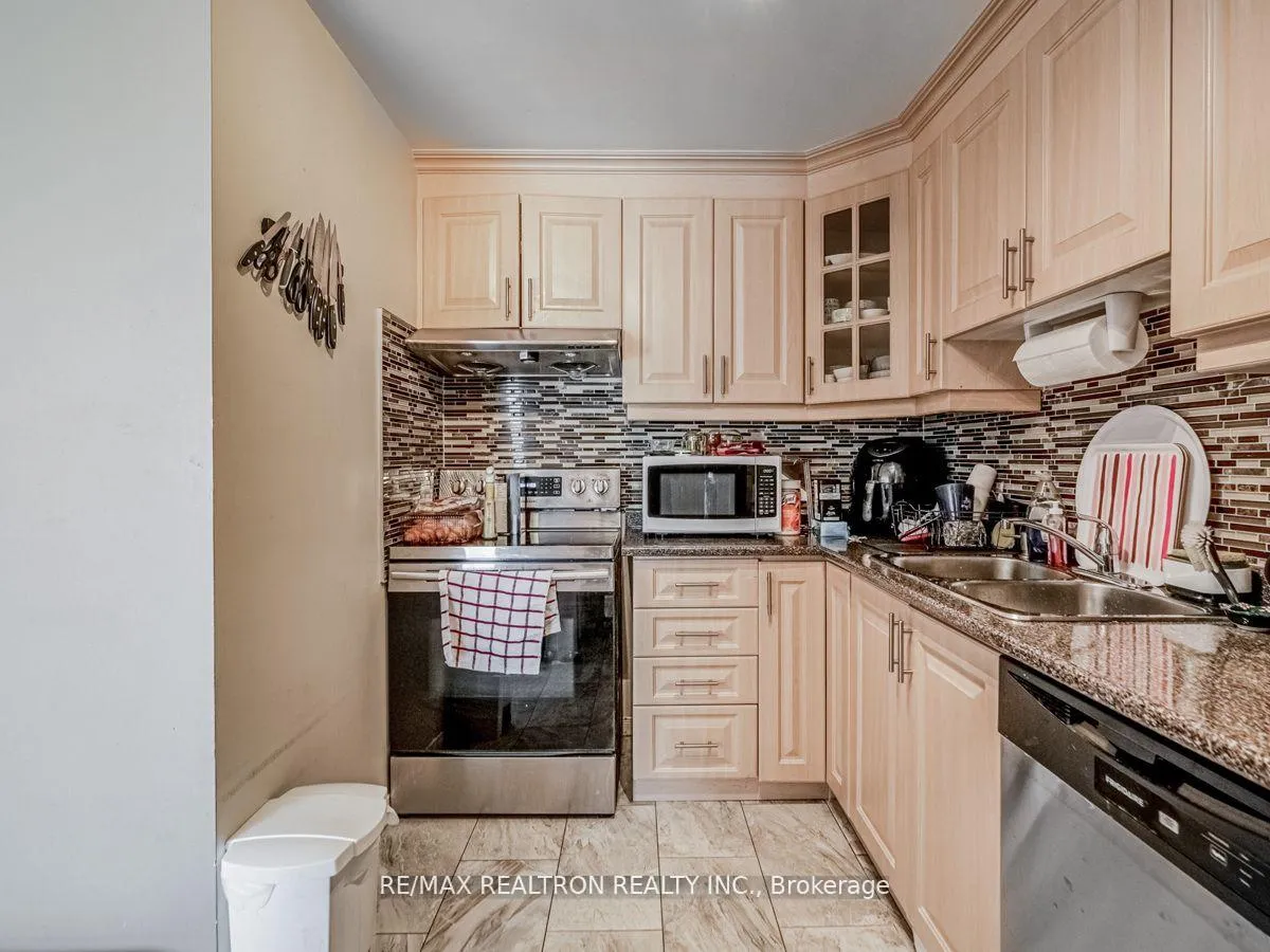 Photo 12 of Unit 618, 4185 Shipp Drive, Mississauga, City Centre — HOMEH
