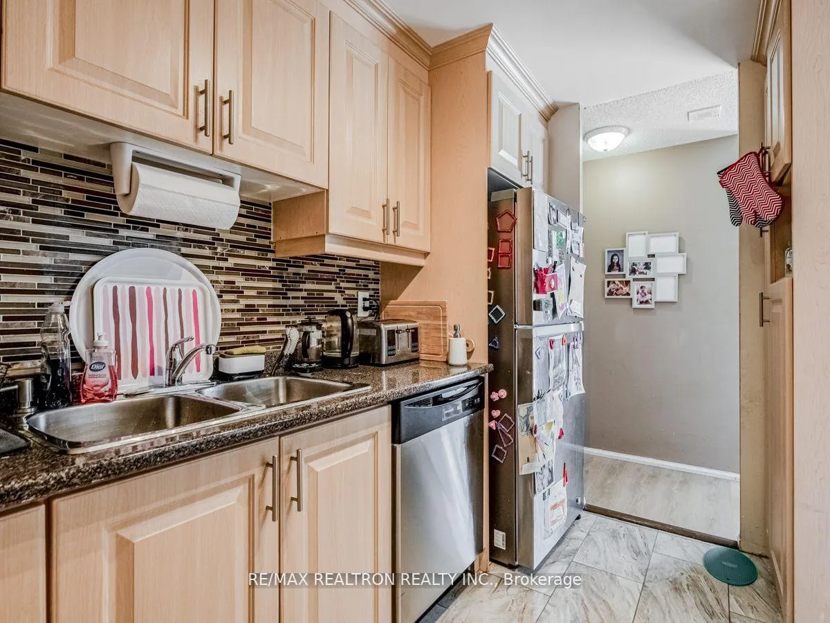 Photo 13 of Unit 618, 4185 Shipp Drive, Mississauga, City Centre — HOMEH