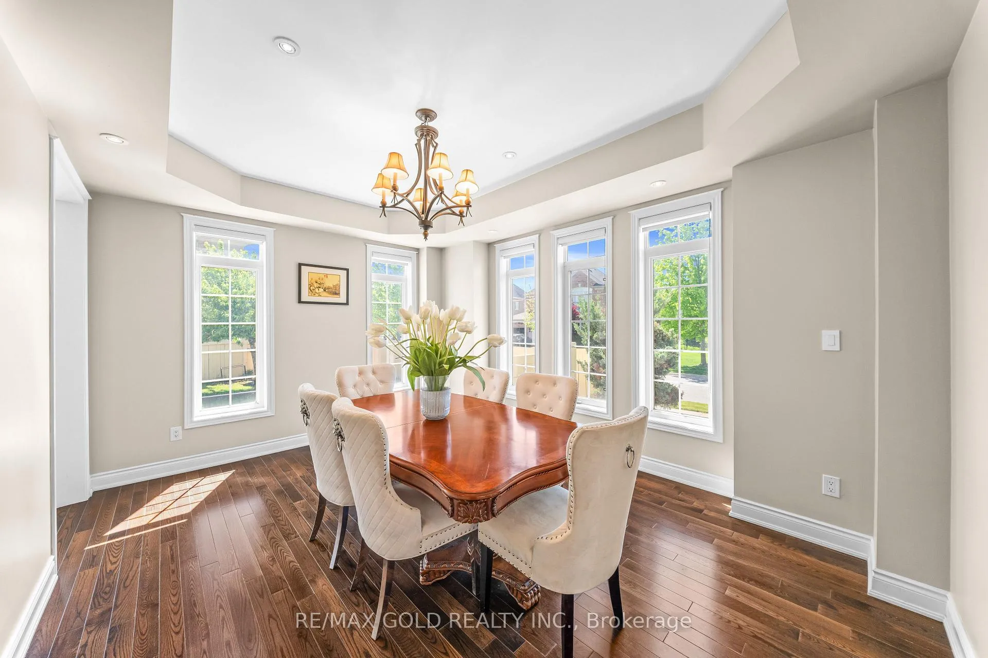Photo 11 of 18 Hampton Springs Drive, Brampton, Bram East — HOMEH