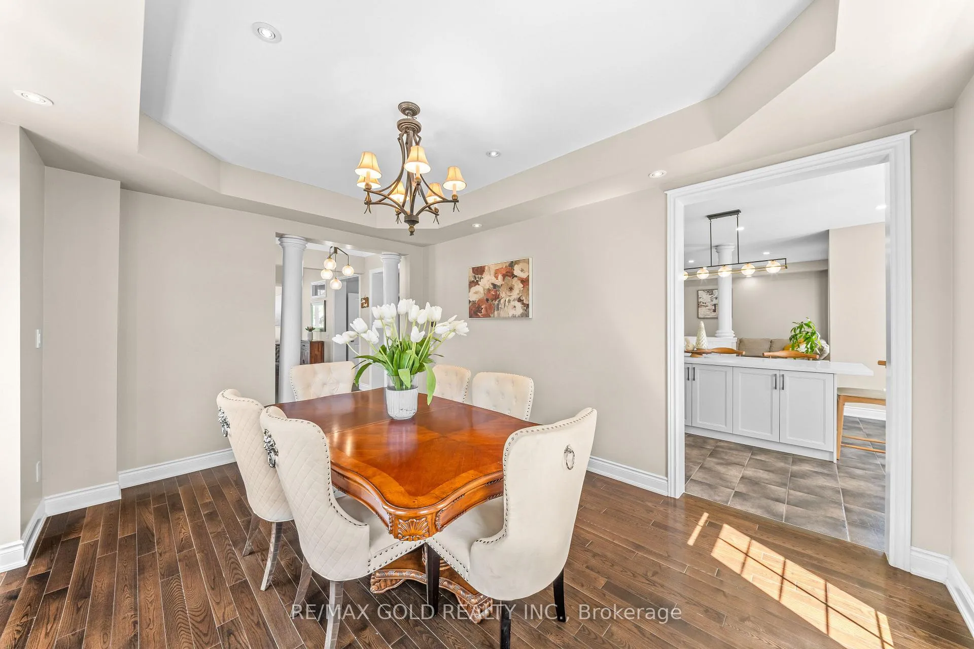 Photo 12 of 18 Hampton Springs Drive, Brampton, Bram East — HOMEH