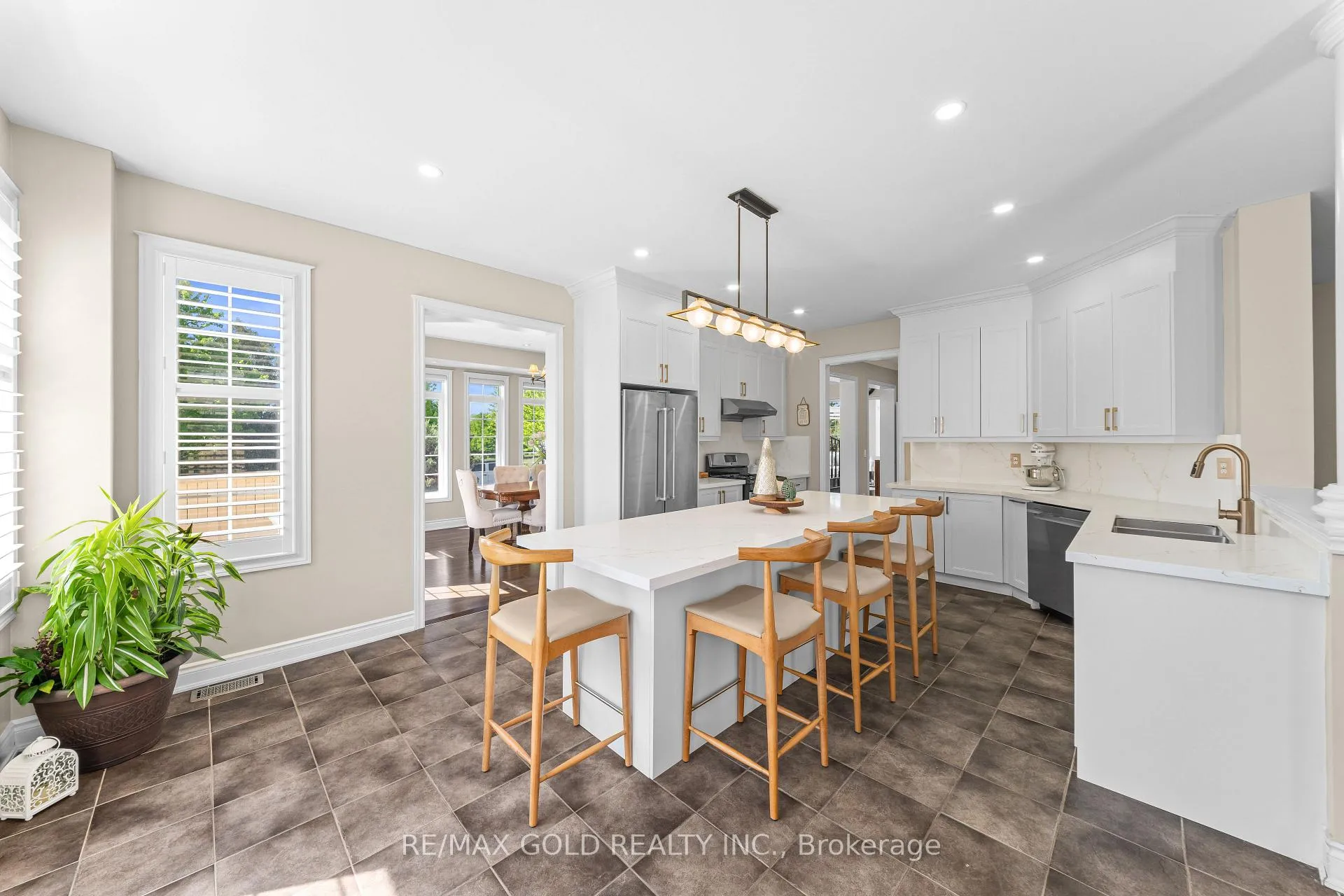 Photo 16 of 18 Hampton Springs Drive, Brampton, Bram East — HOMEH