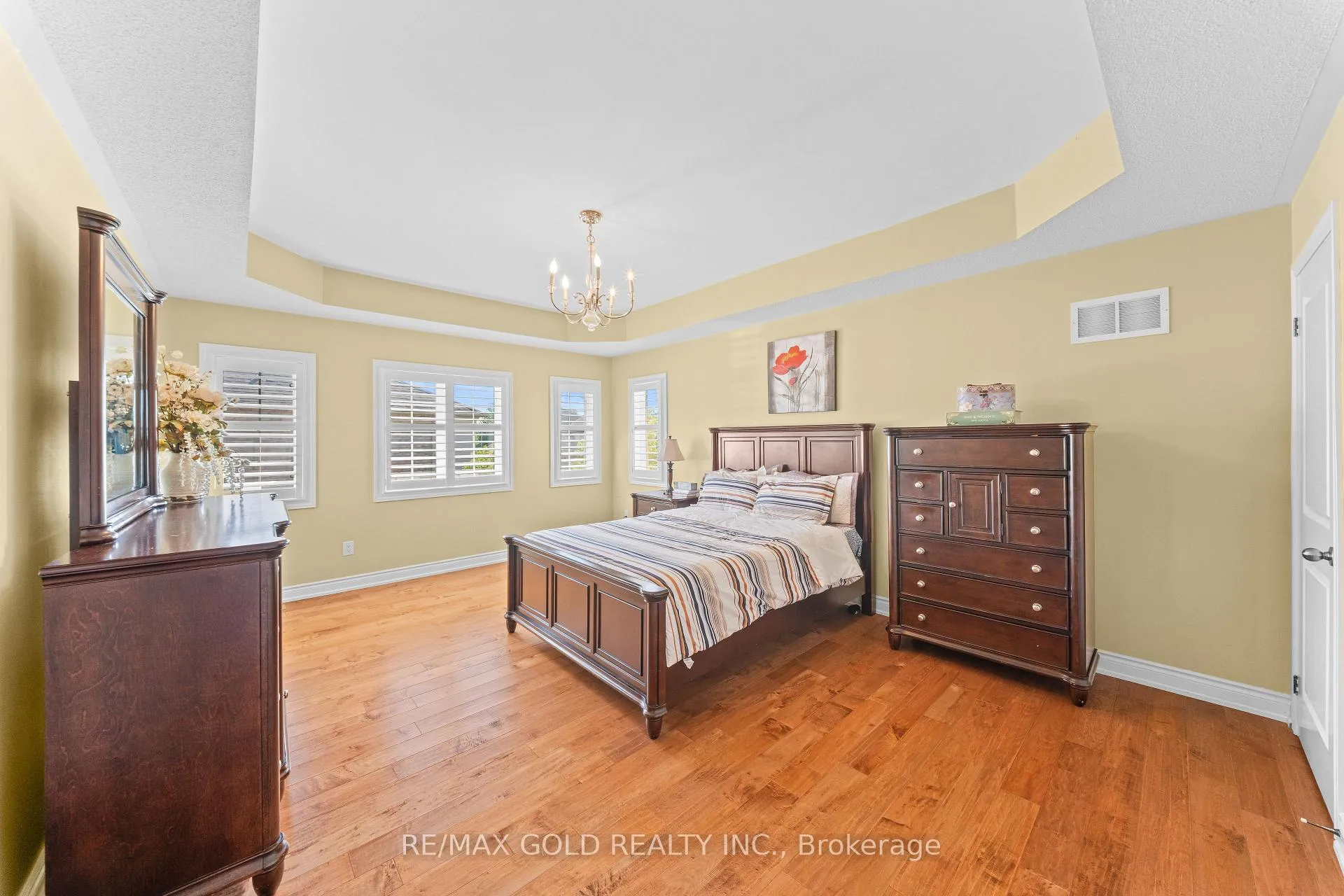 Photo 23 of 18 Hampton Springs Drive, Brampton, Bram East — HOMEH