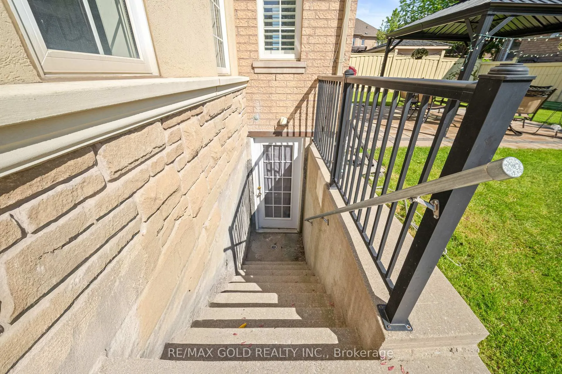 Photo 29 of 18 Hampton Springs Drive, Brampton, Bram East — HOMEH