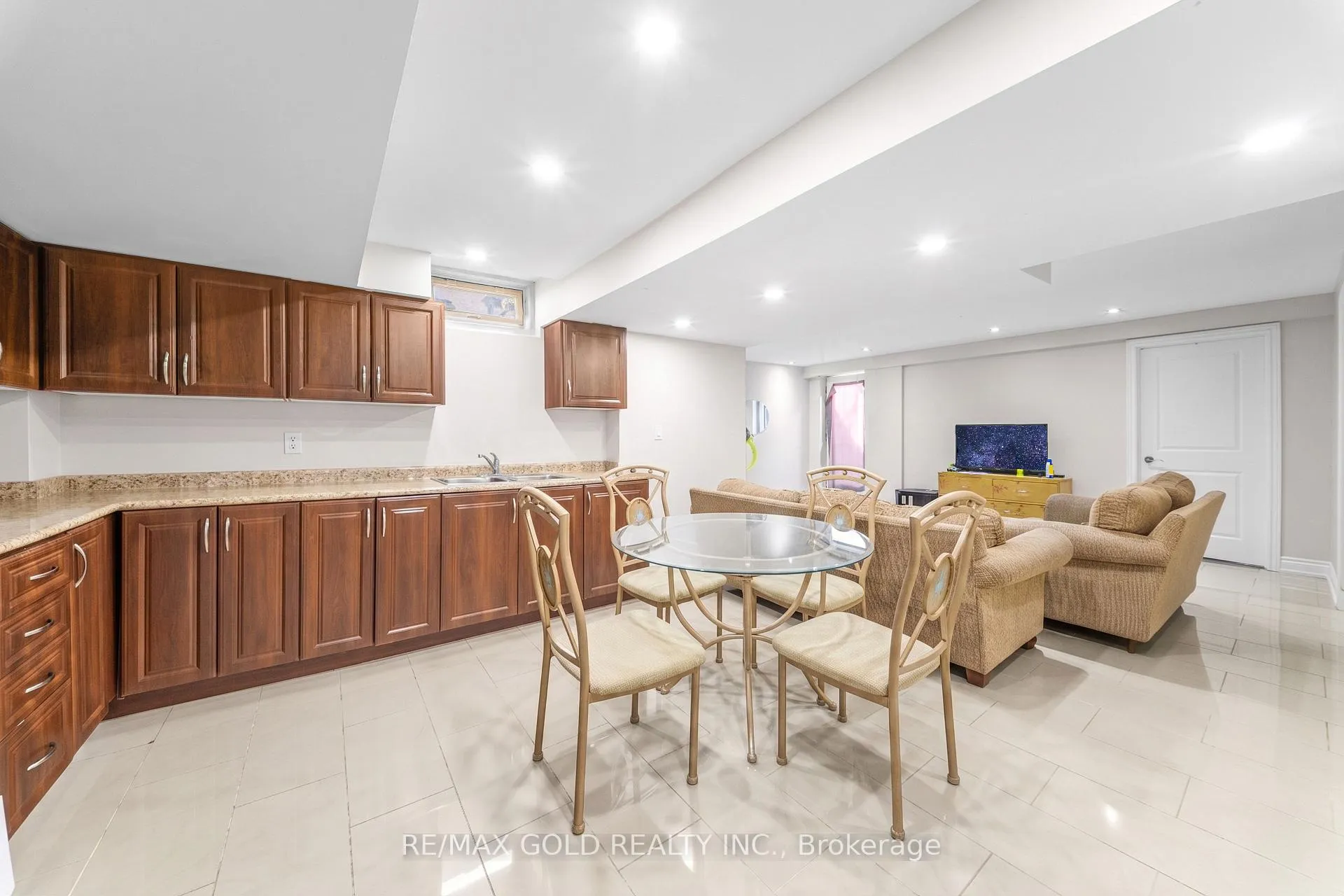Photo 33 of 18 Hampton Springs Drive, Brampton, Bram East — HOMEH