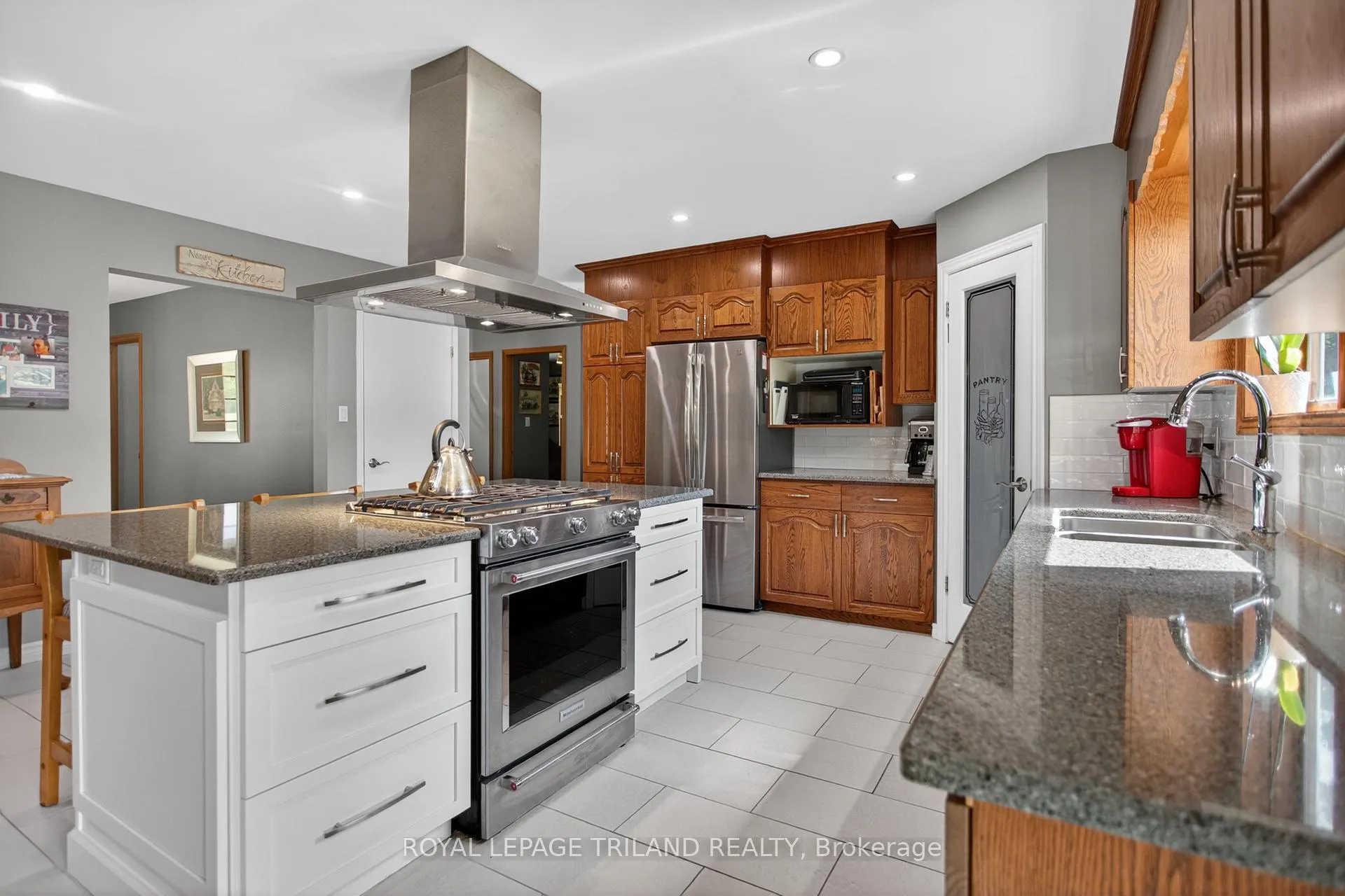 Photo 12 of 8651 Irish Drive, Strathroy-Caradoc, Rural Strathroy-Caradoc — HOMEH