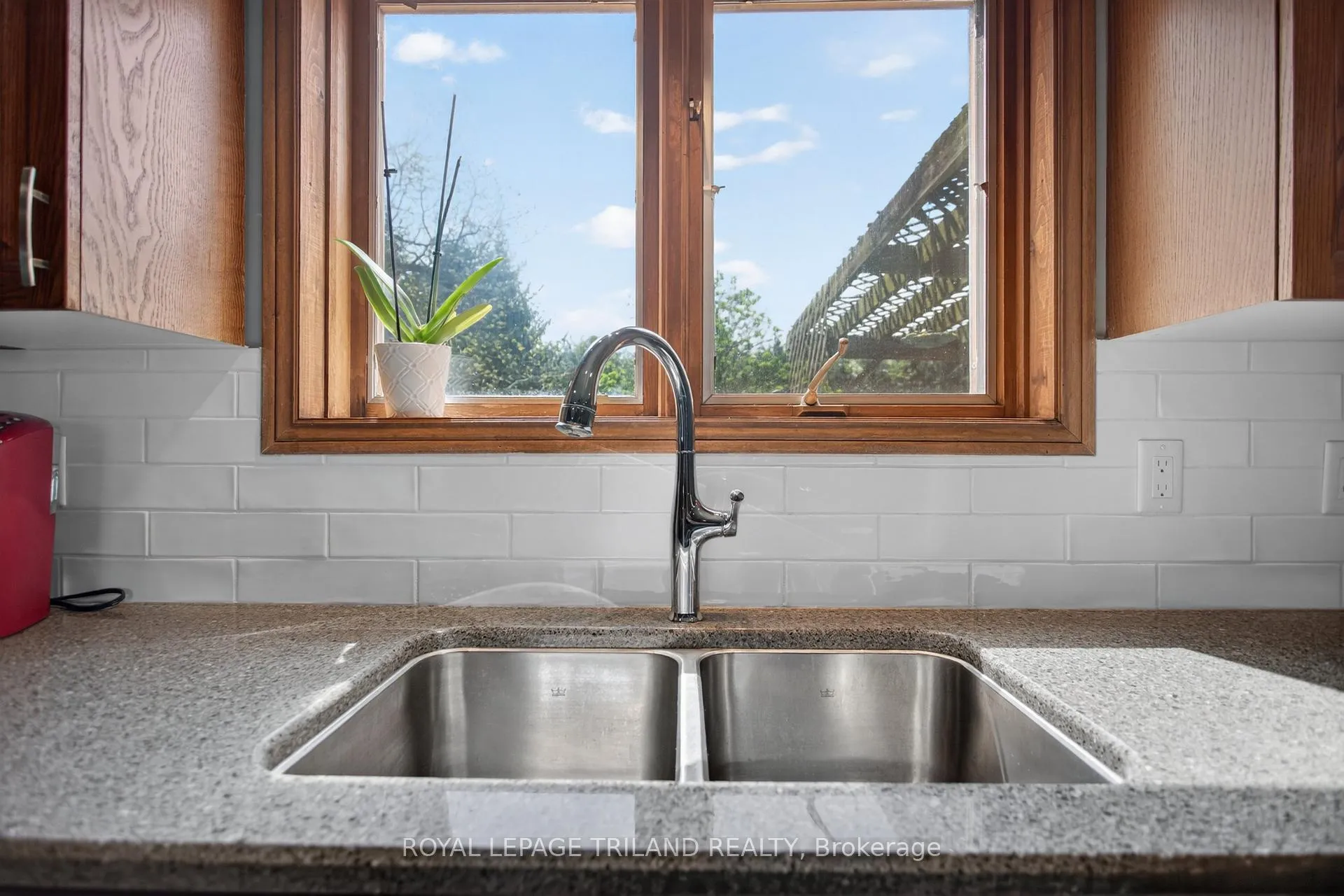Photo 15 of 8651 Irish Drive, Strathroy-Caradoc, Rural Strathroy-Caradoc — HOMEH