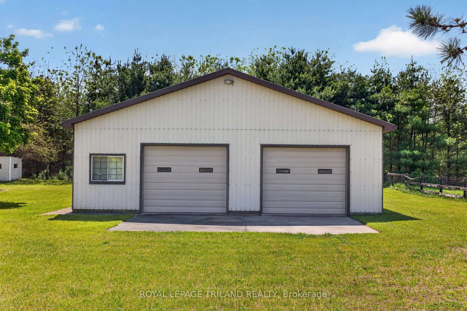 Photo 45 of 8651 Irish Drive, Strathroy-Caradoc, Rural Strathroy-Caradoc — HOMEH