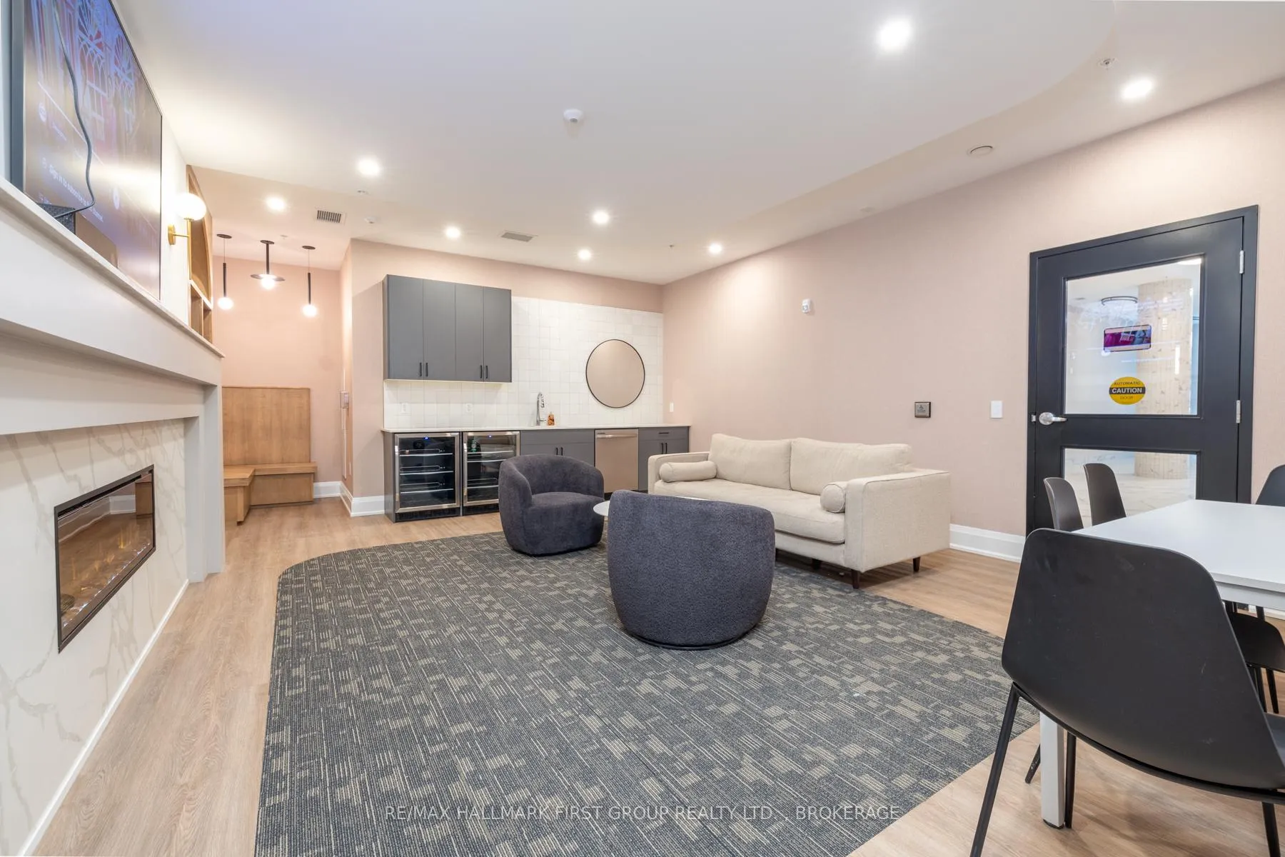 Photo 12 of Unit 429, 223 Princess Street, Kingston, East of Sir John A. Blvd — HOMEH