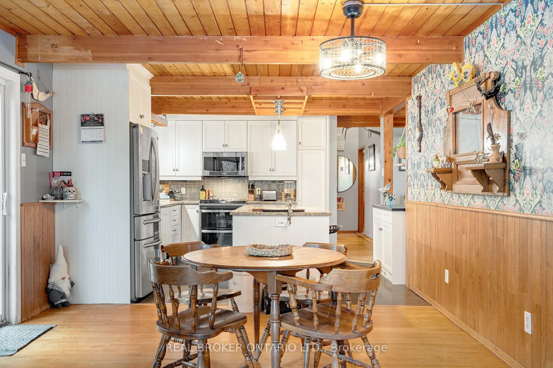 Photo 25 of 1 Woodland Drive, McNab/Braeside, Mcnab/Braeside Twps — HOMEH