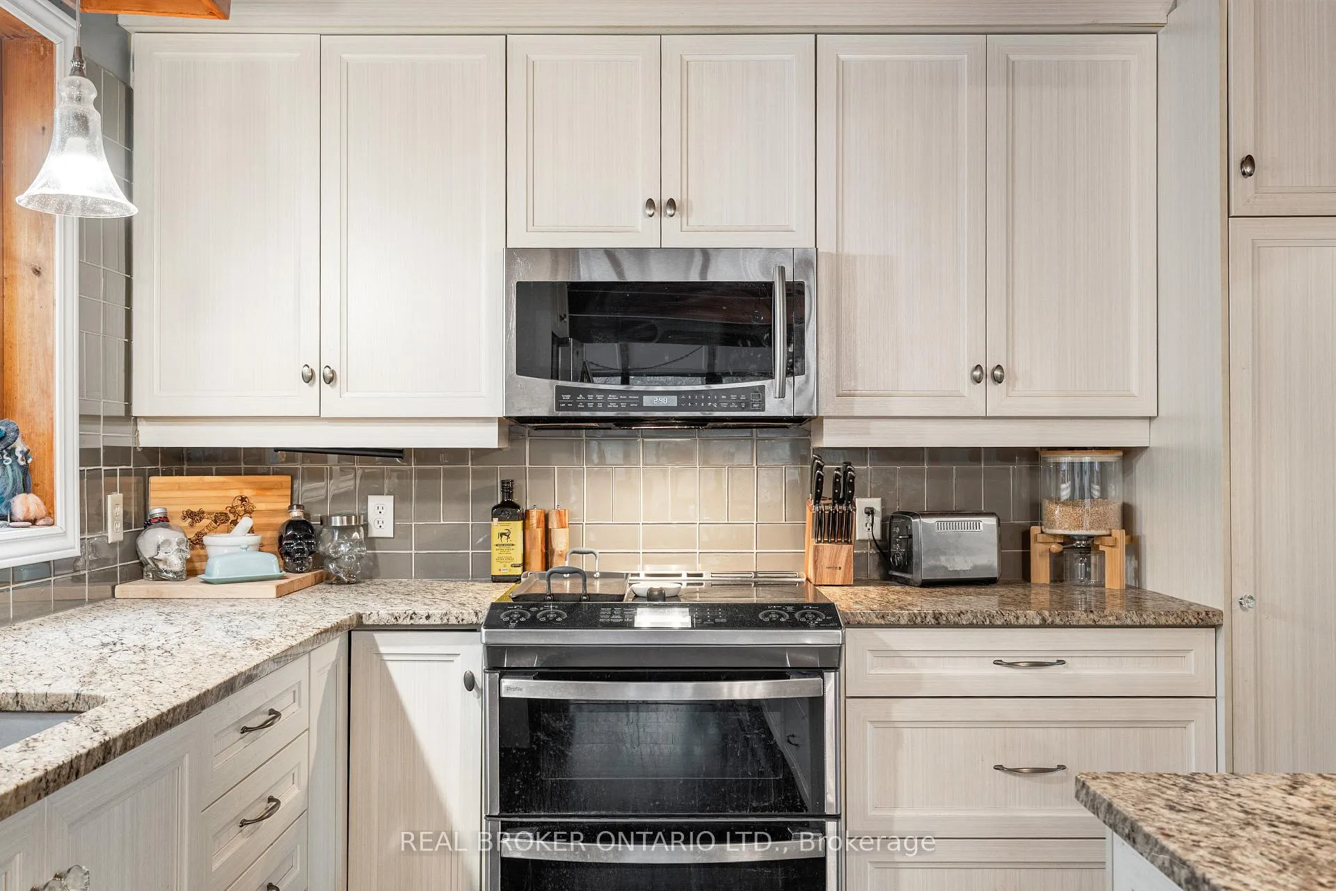 Photo 27 of 1 Woodland Drive, McNab/Braeside, Mcnab/Braeside Twps — HOMEH