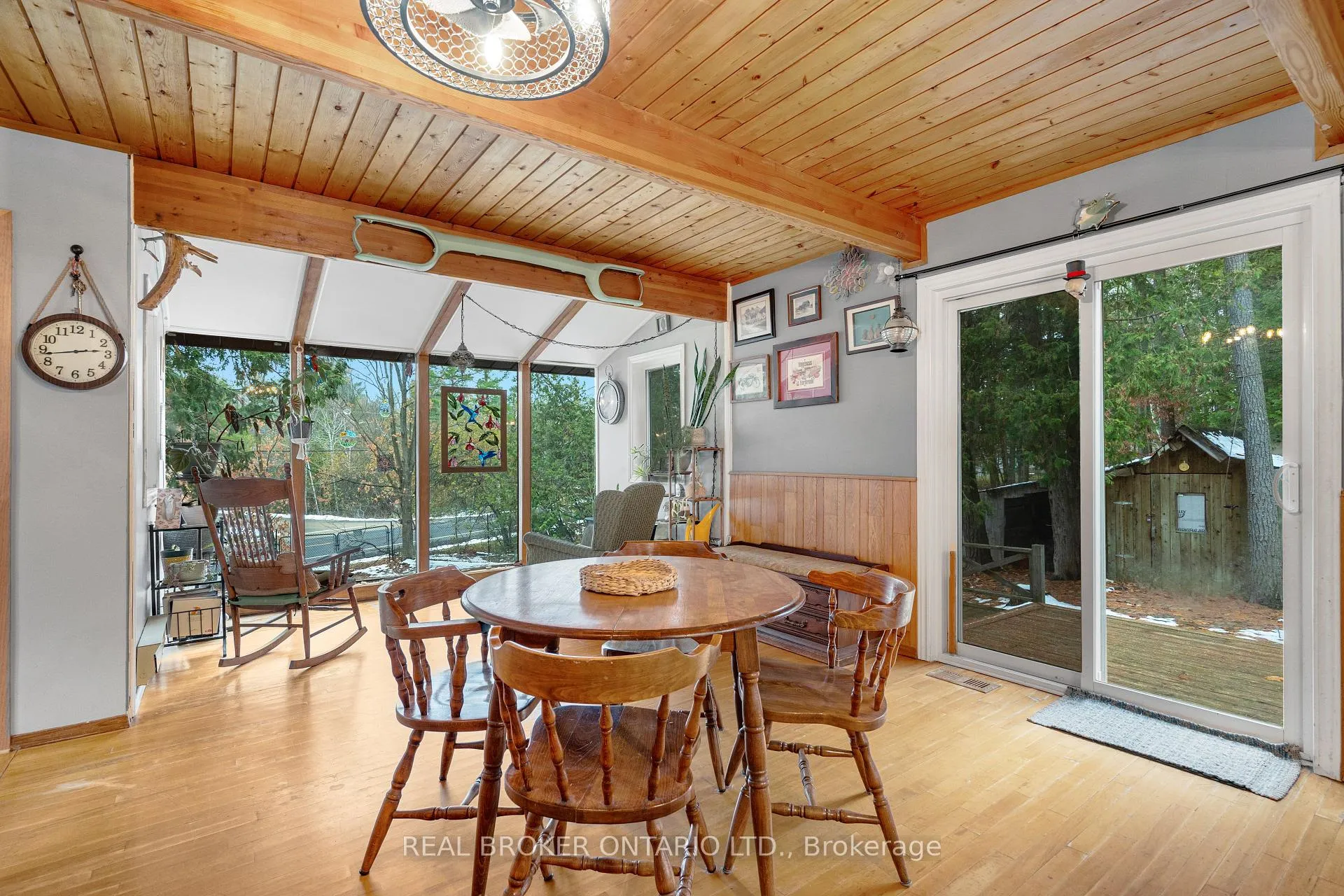 Photo 30 of 1 Woodland Drive, McNab/Braeside, Mcnab/Braeside Twps — HOMEH