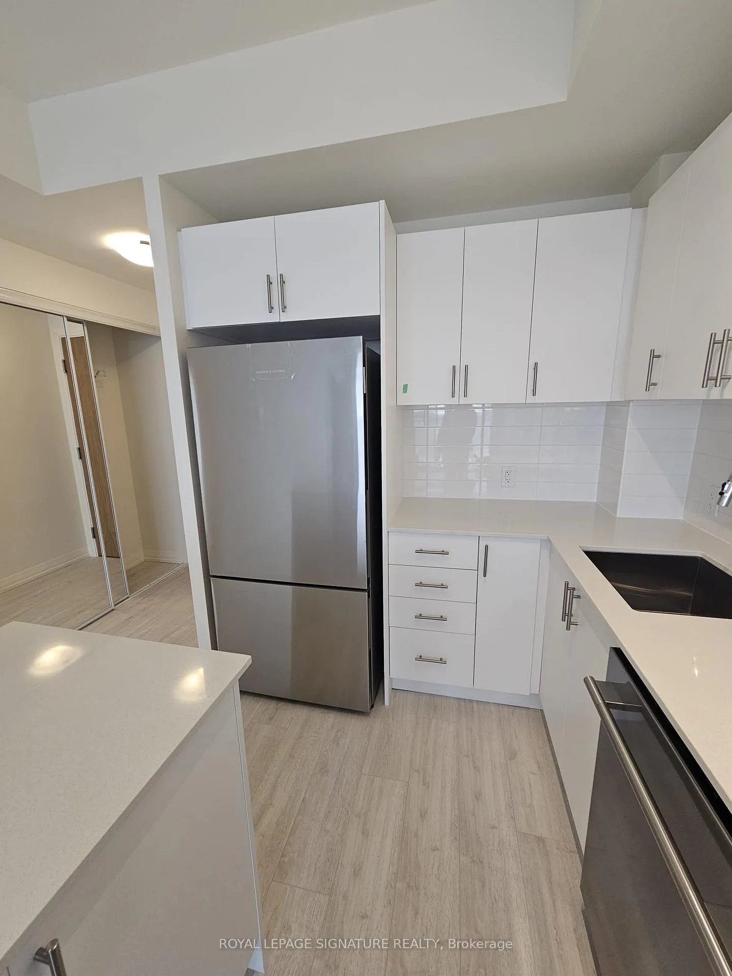 Photo 9 of Unit 807, 27 Korda Gate, Vaughan, Vellore Village — HOMEH
