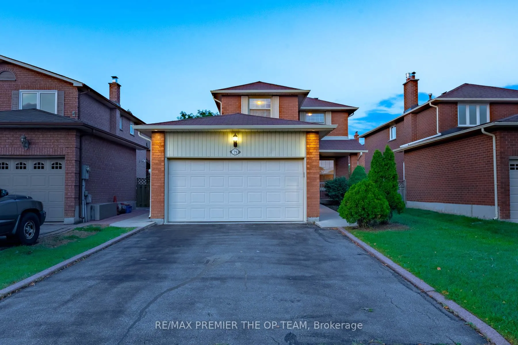 Photo 1 of 79 Governor Crescent, Vaughan, East Woodbridge — HOMEH