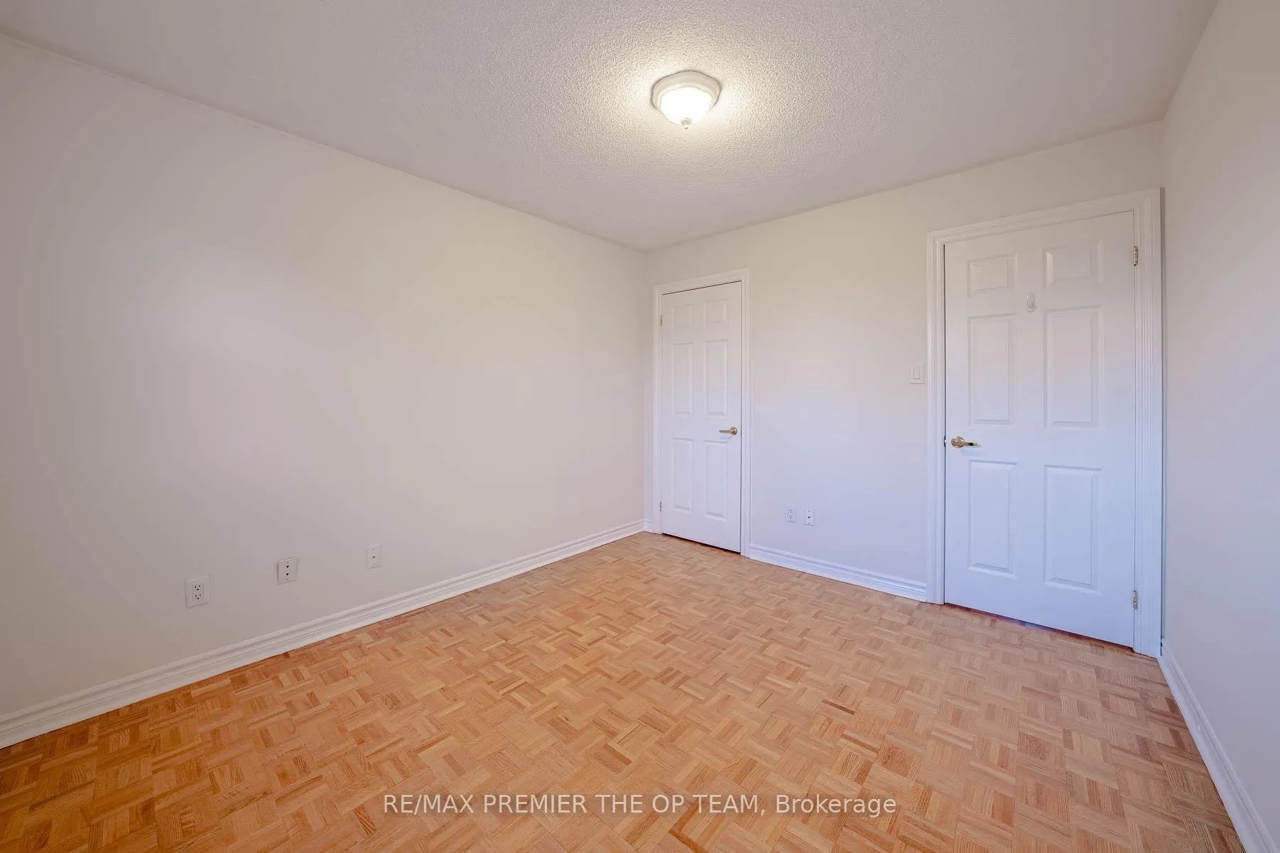 Photo 14 of 79 Governor Crescent, Vaughan, East Woodbridge — HOMEH