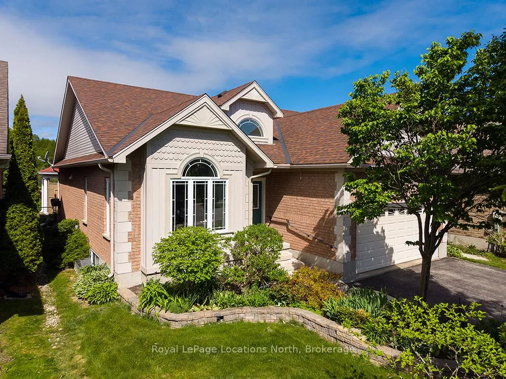 Photo 1 of 85 Chamberlain Crescent, Collingwood — HOMEH