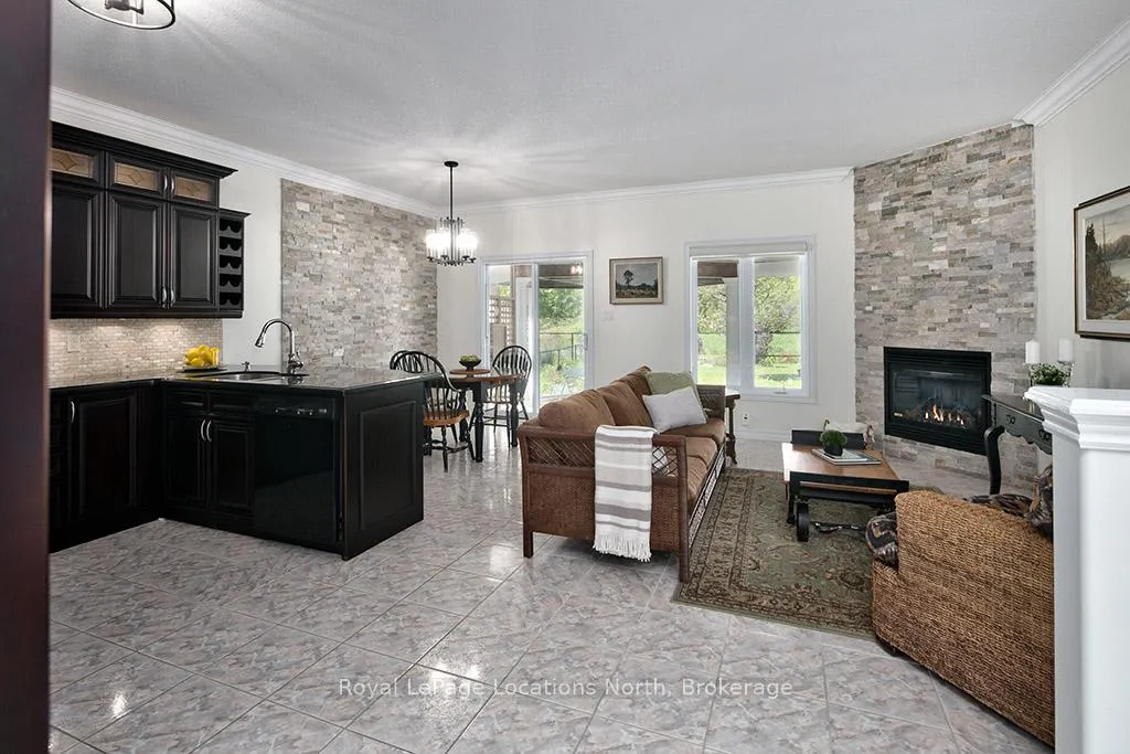 Photo 9 of 85 Chamberlain Crescent, Collingwood — HOMEH
