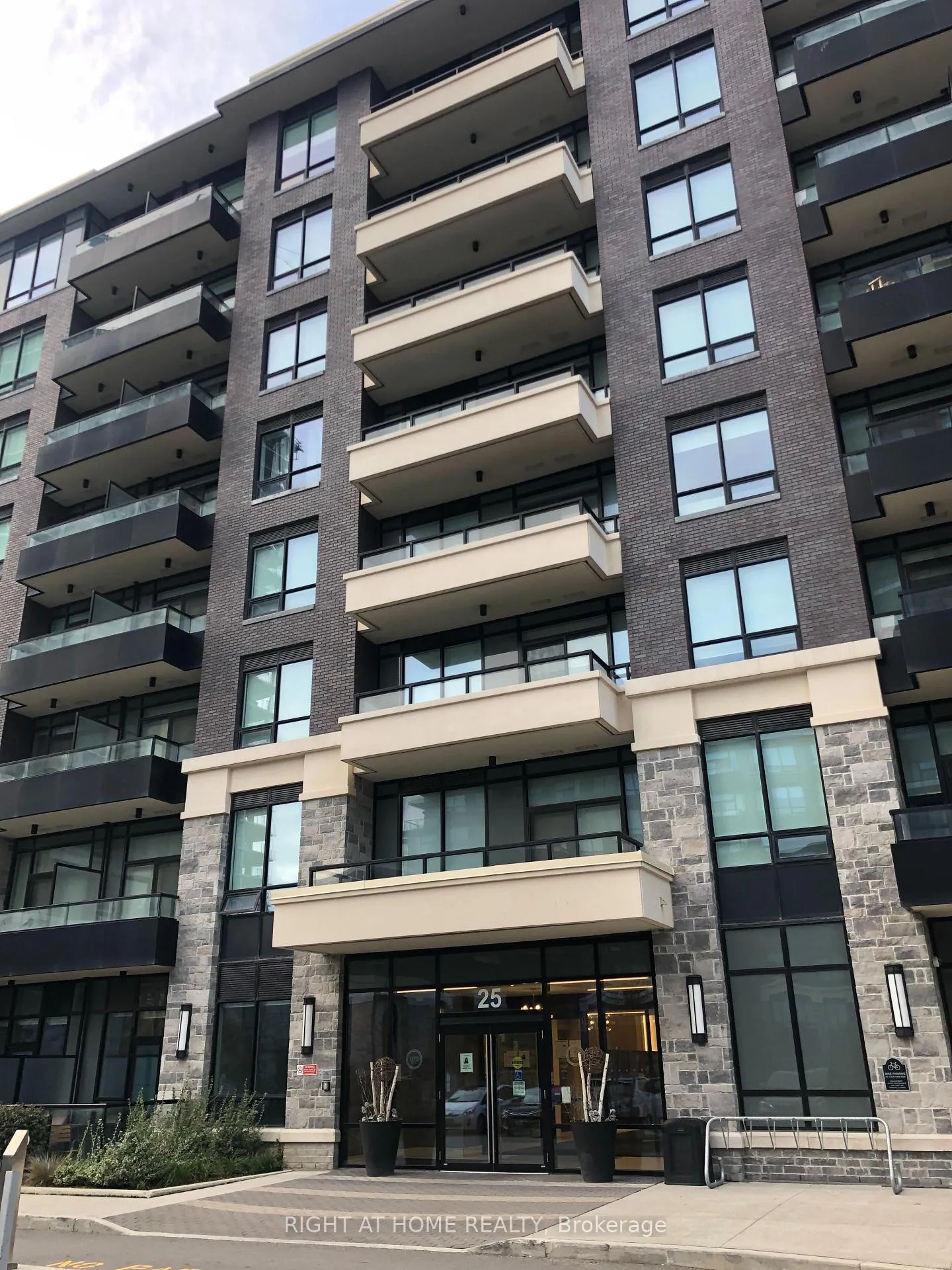 Photo 1 of Unit 608, 25 Water Walk Drive, Markham, Unionville — HOMEH