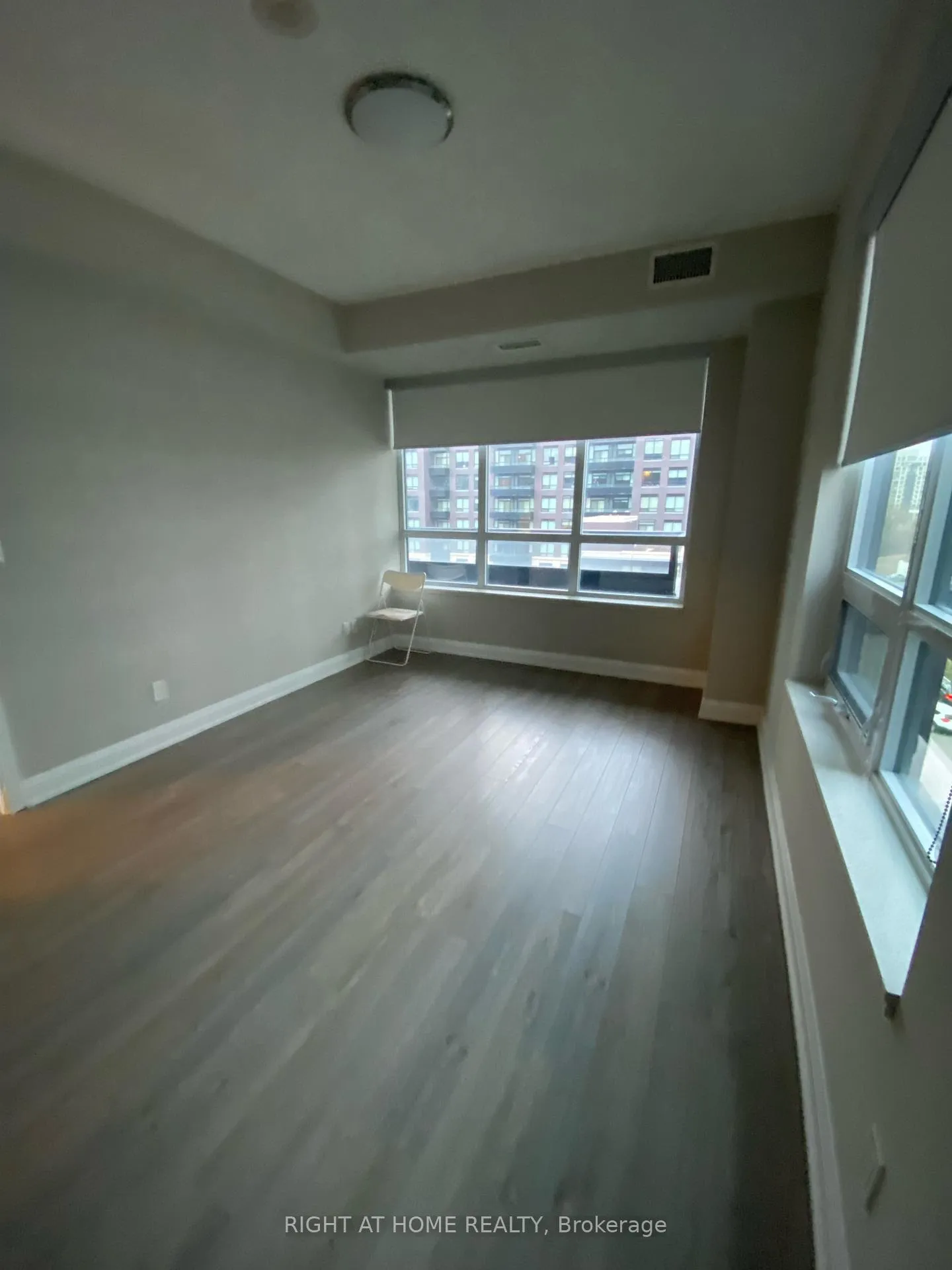 Photo 9 of Unit 608, 25 Water Walk Drive, Markham, Unionville — HOMEH