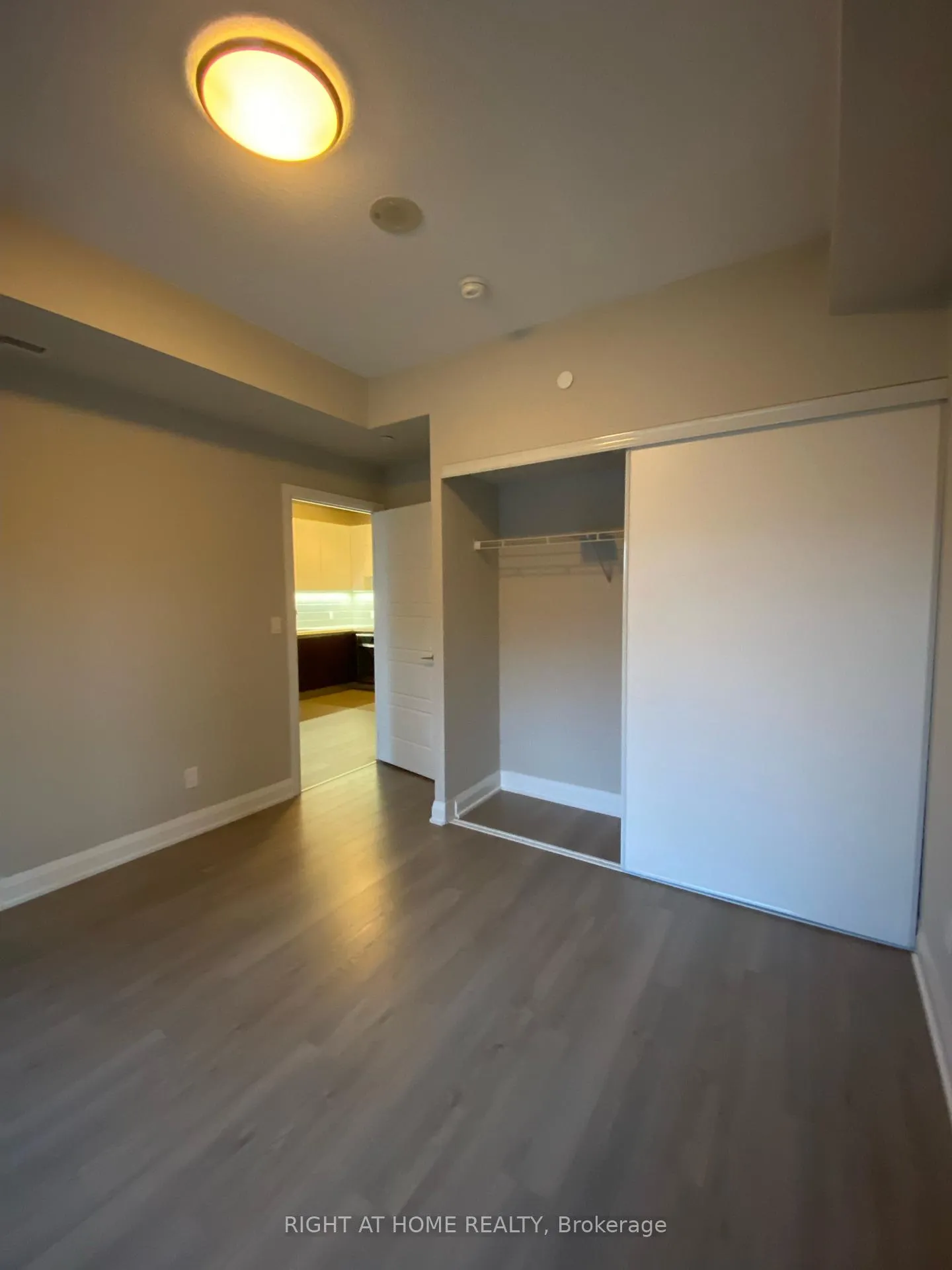 Photo 12 of Unit 608, 25 Water Walk Drive, Markham, Unionville — HOMEH