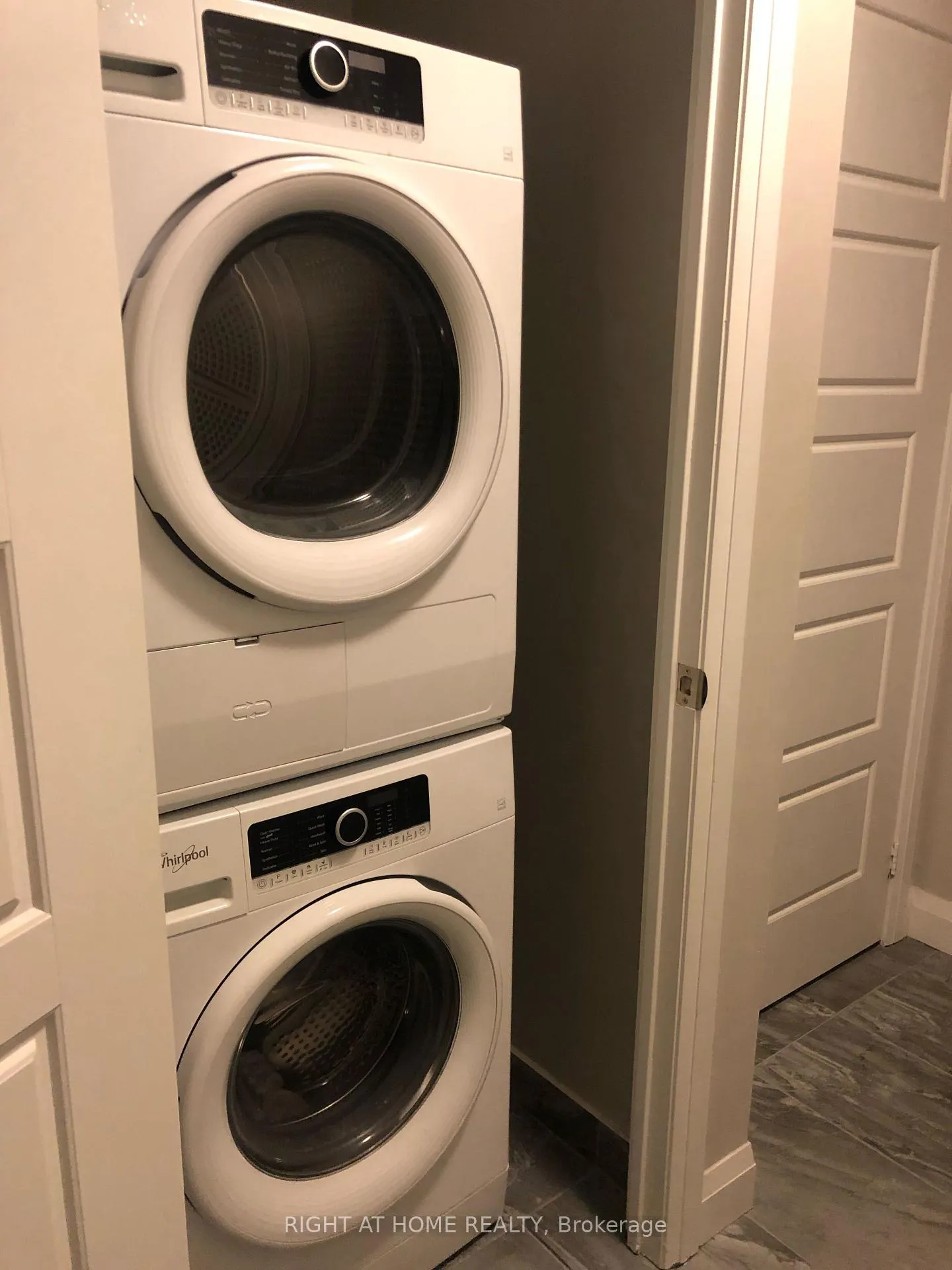 Photo 15 of Unit 608, 25 Water Walk Drive, Markham, Unionville — HOMEH