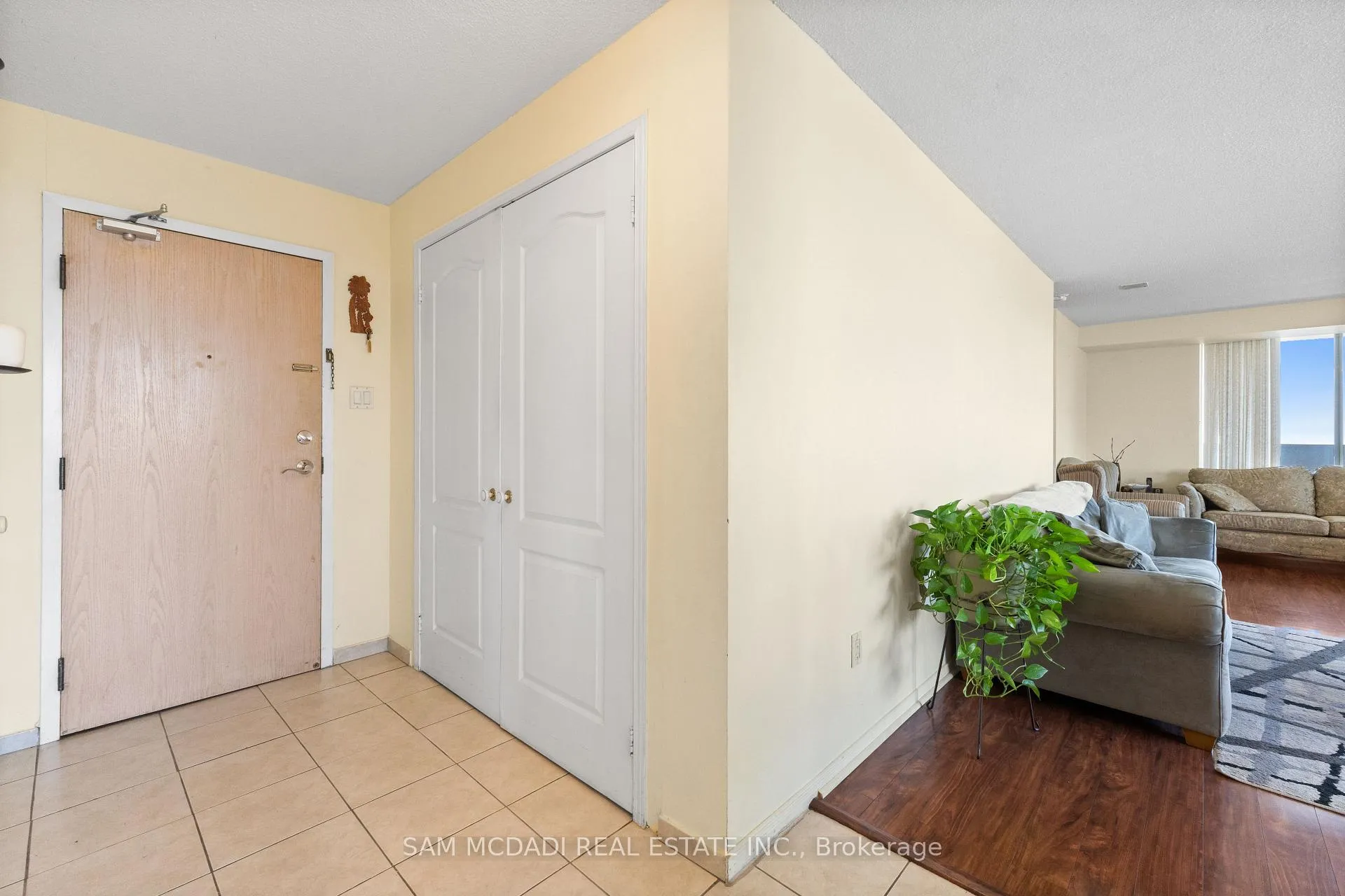 Photo 13 of Unit 1109, 700 Constellation Drive, Mississauga, Hurontario — HOMEH
